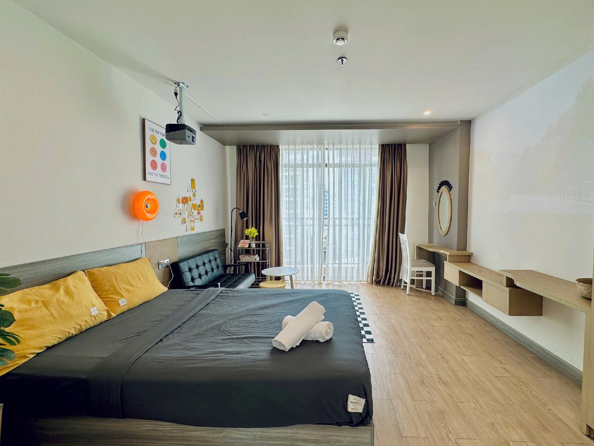 Deluxe Studio With Balcony