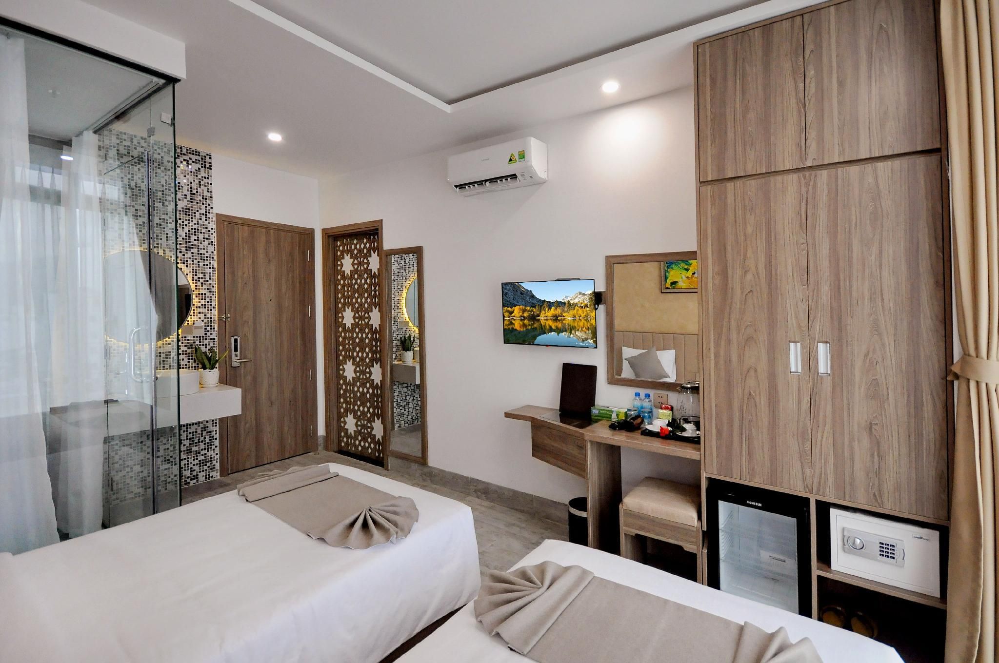 Connecting Rooms for 4 People