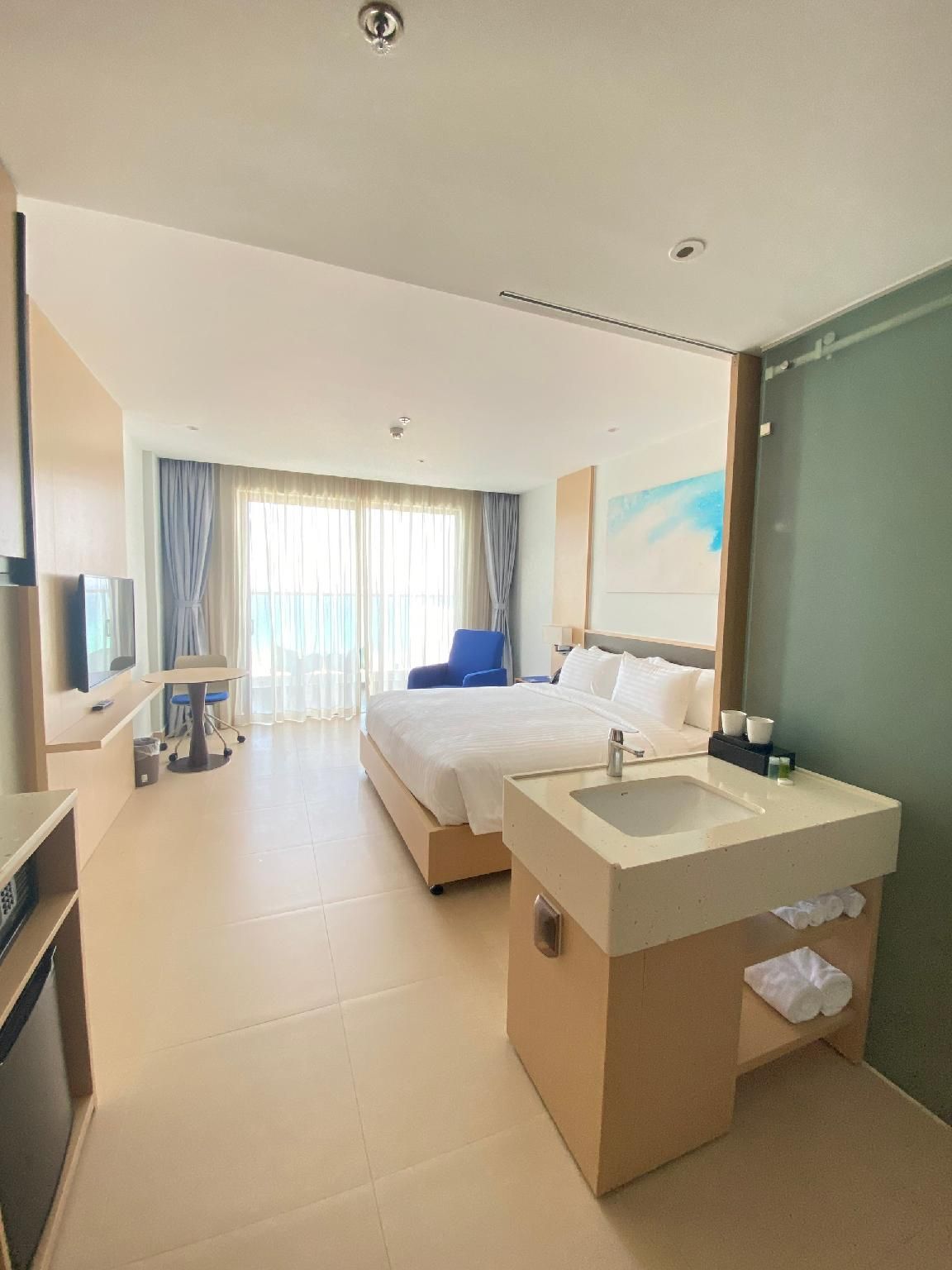 Panoramic Oceanfront Room