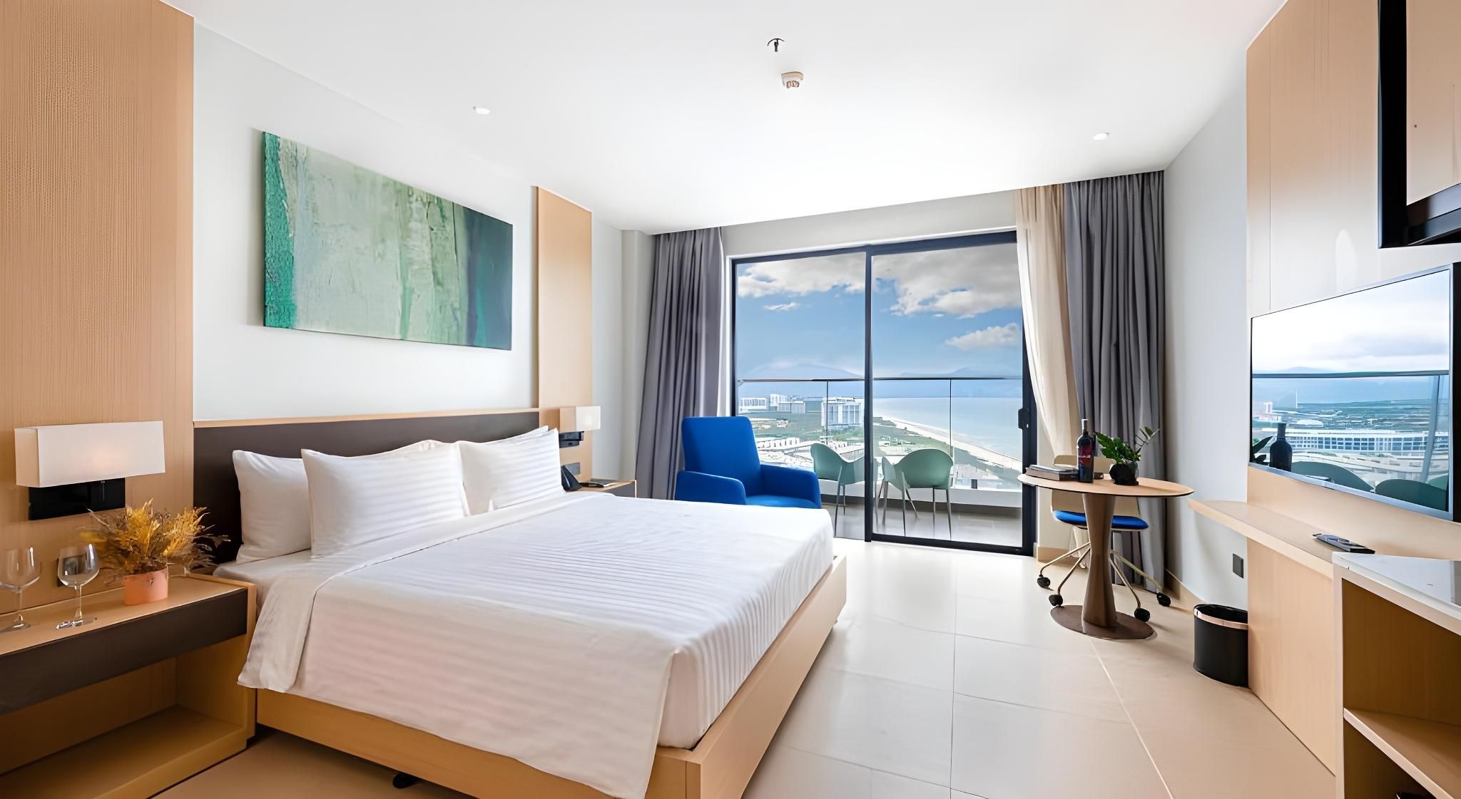 Deluxe Sea View King Room
