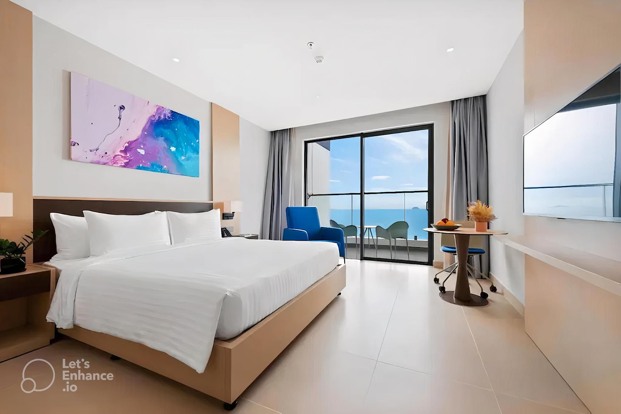 Premier Sea View