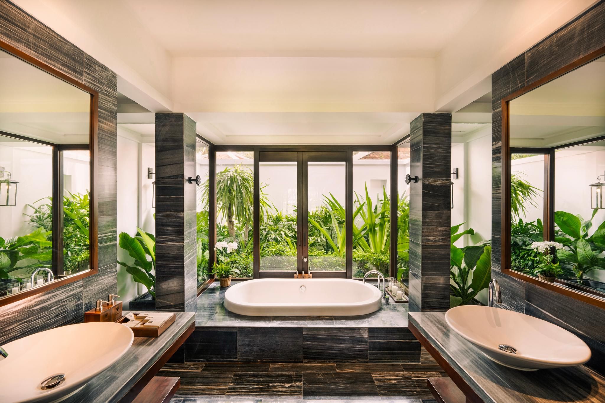 Ocean Front Pool Villa