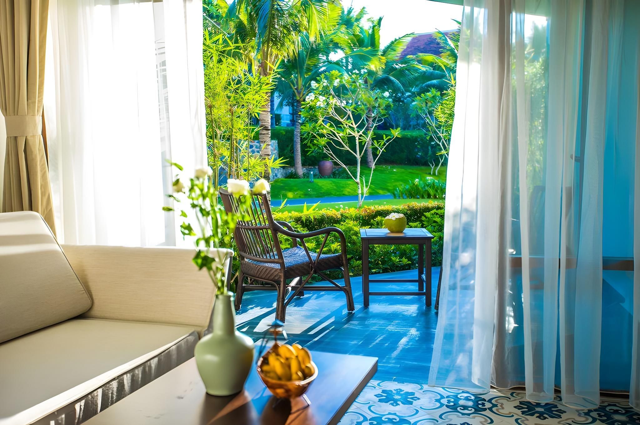 Balcony Garden View Twin