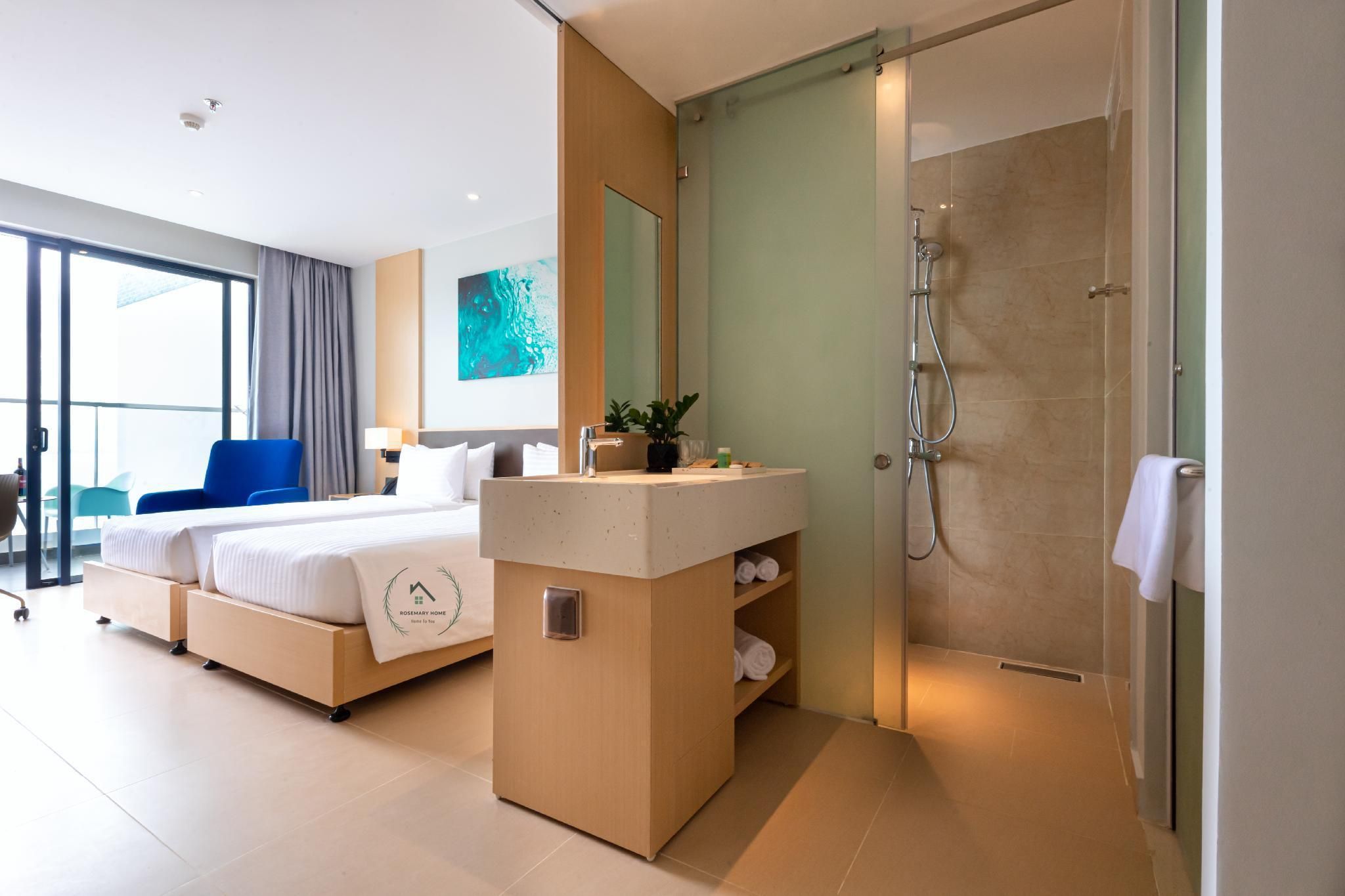 Premier Oceanfront Twin Room