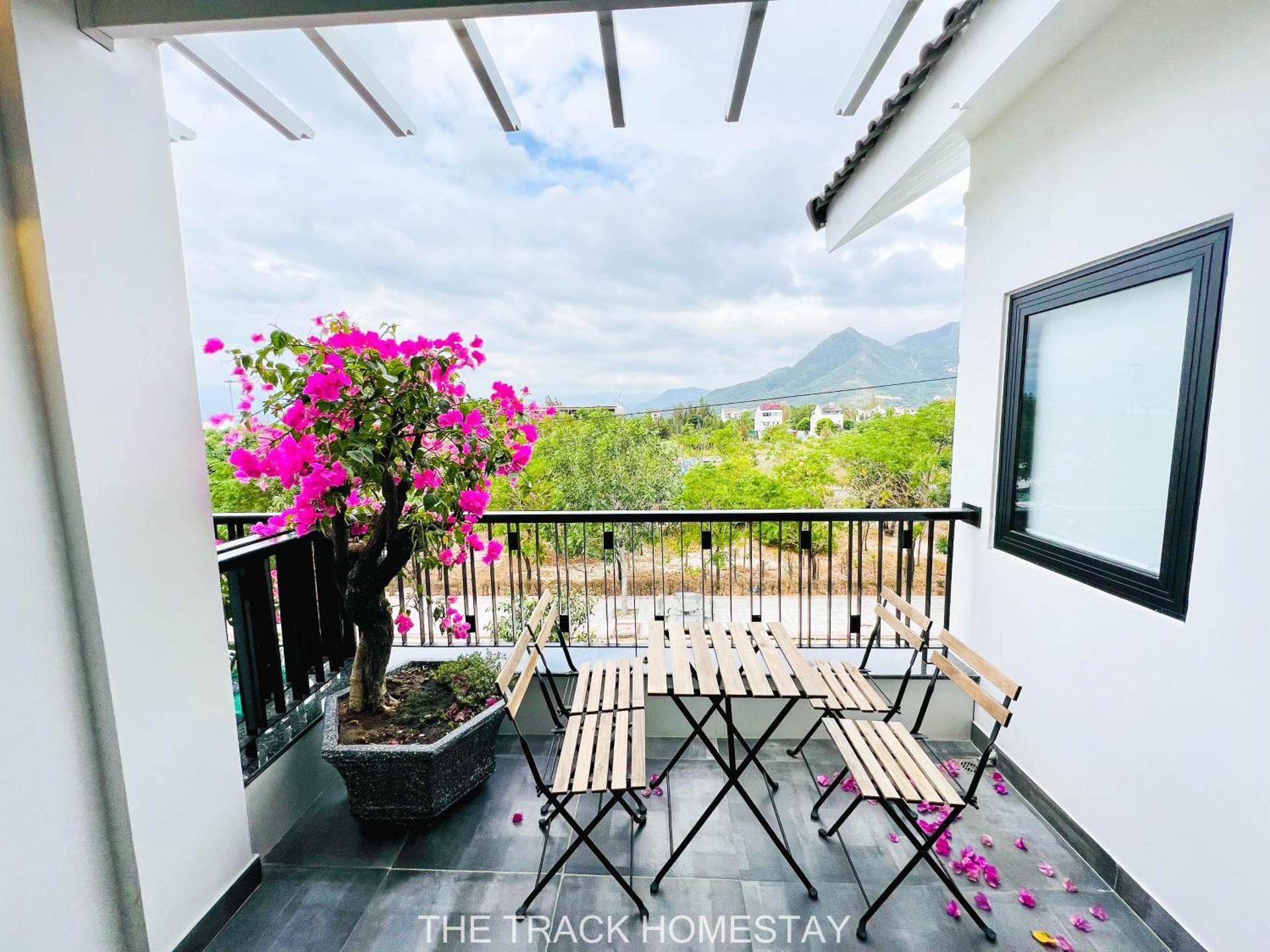 King Room with Balcony