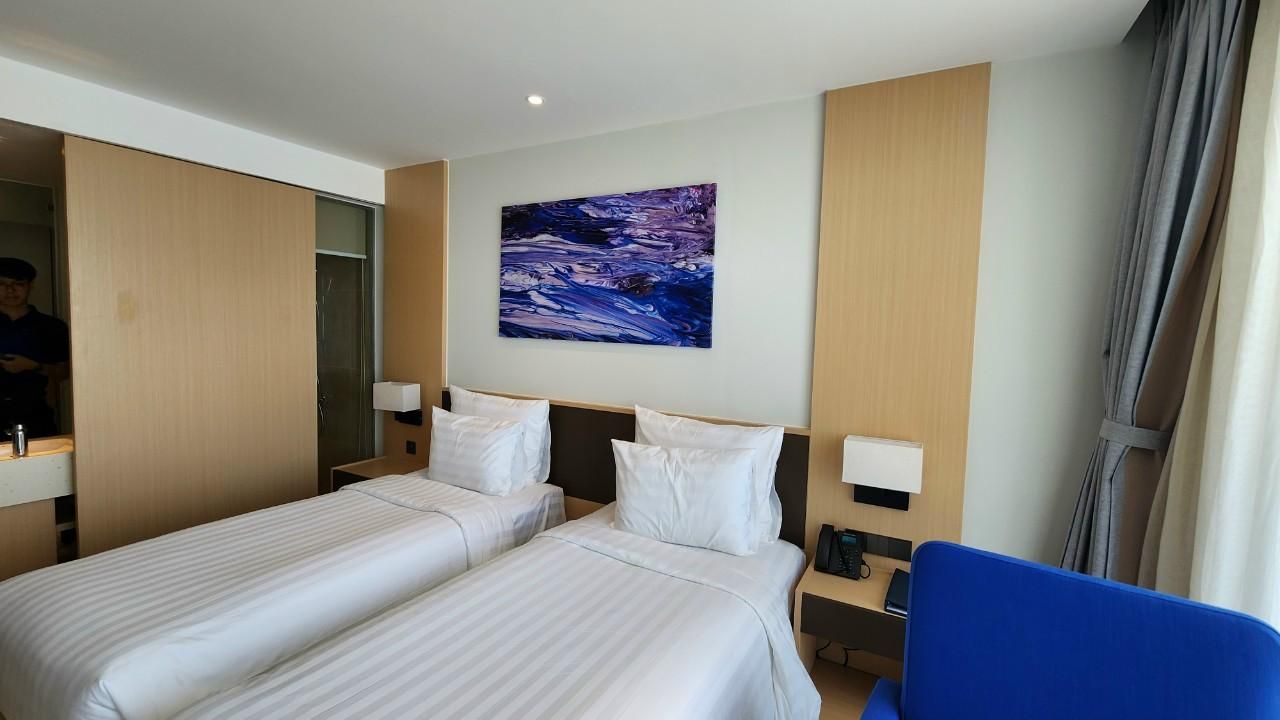 Premier Ocean View Twin Room