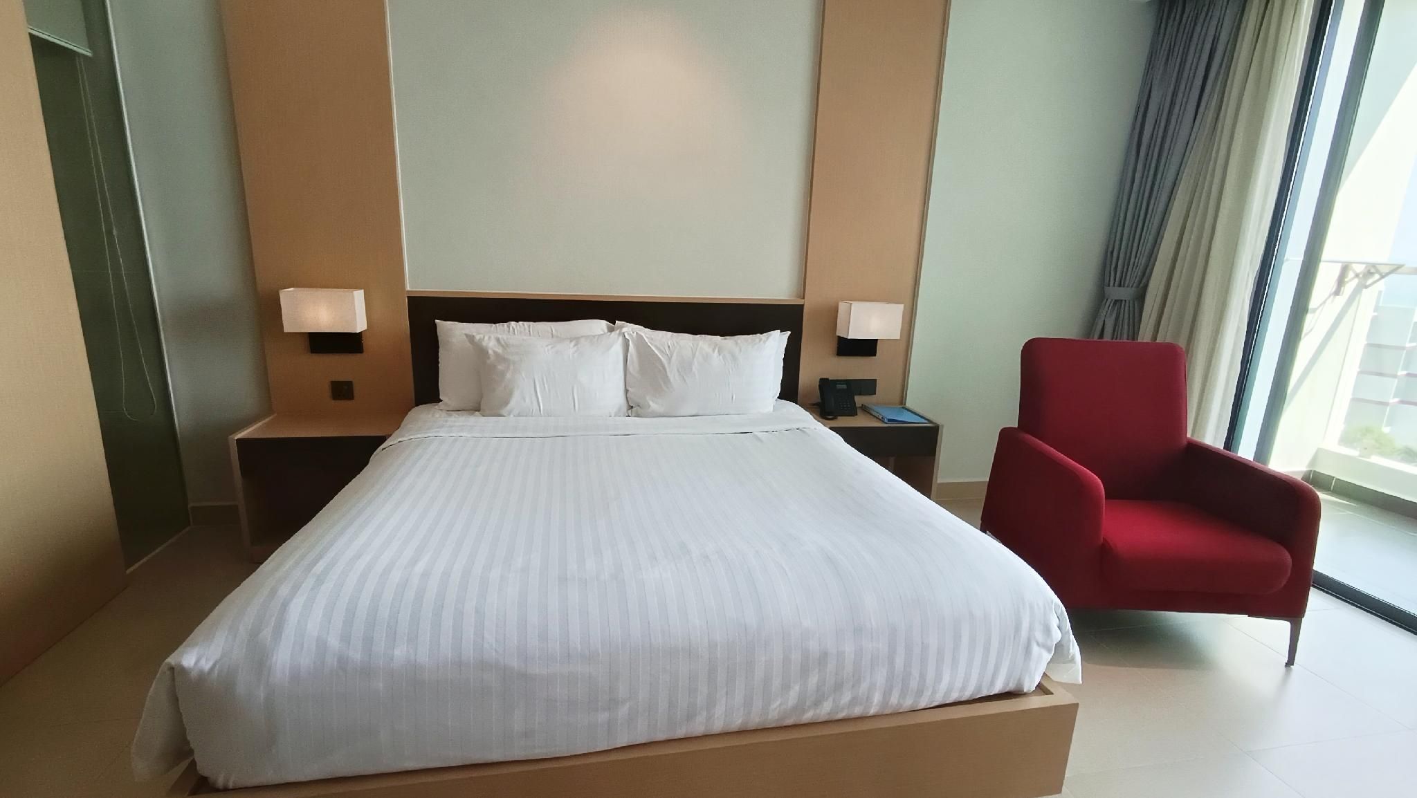 Garden View Deluxe King Room Non Smoking