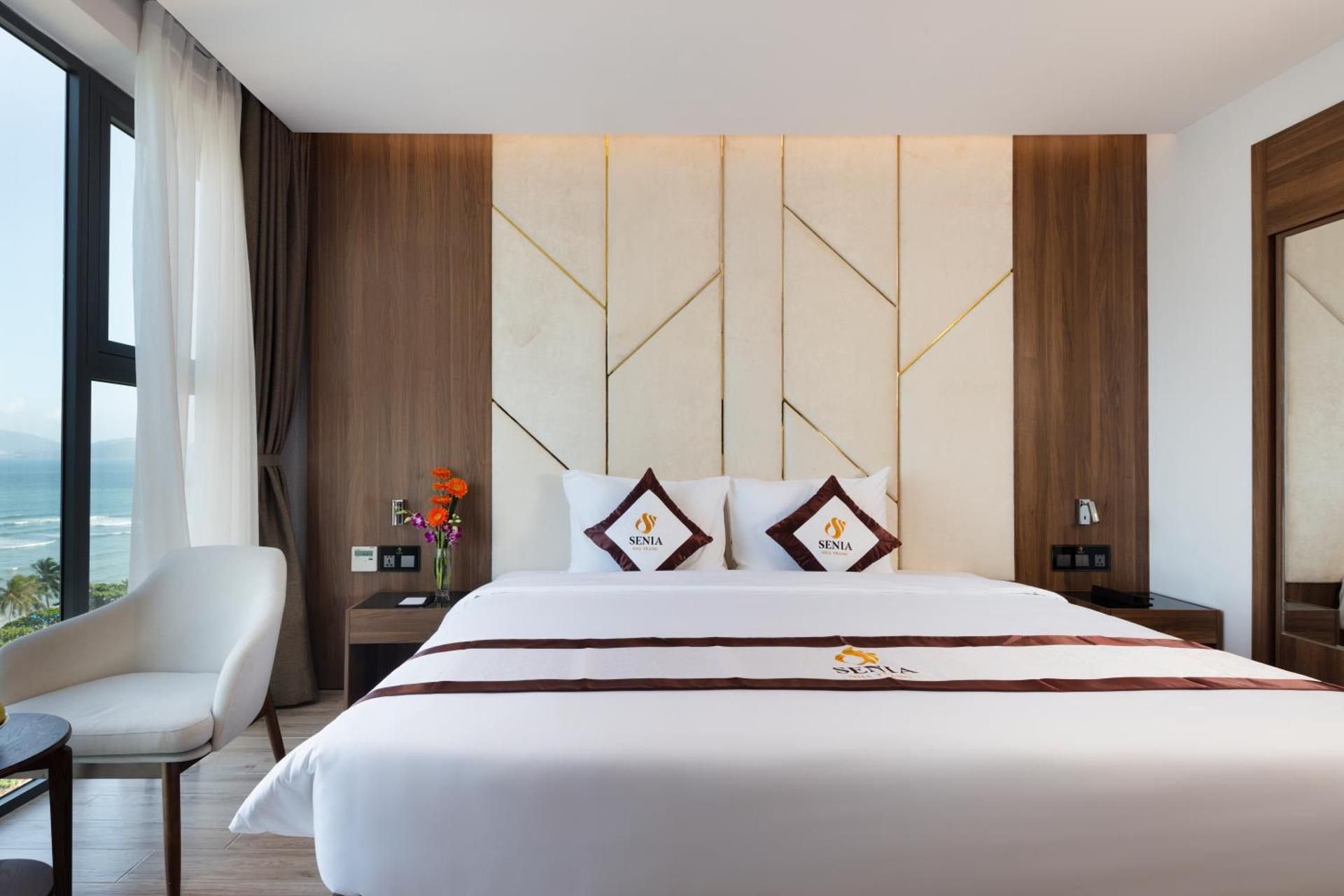 Deluxe Sea View High Floor Twin Bed
