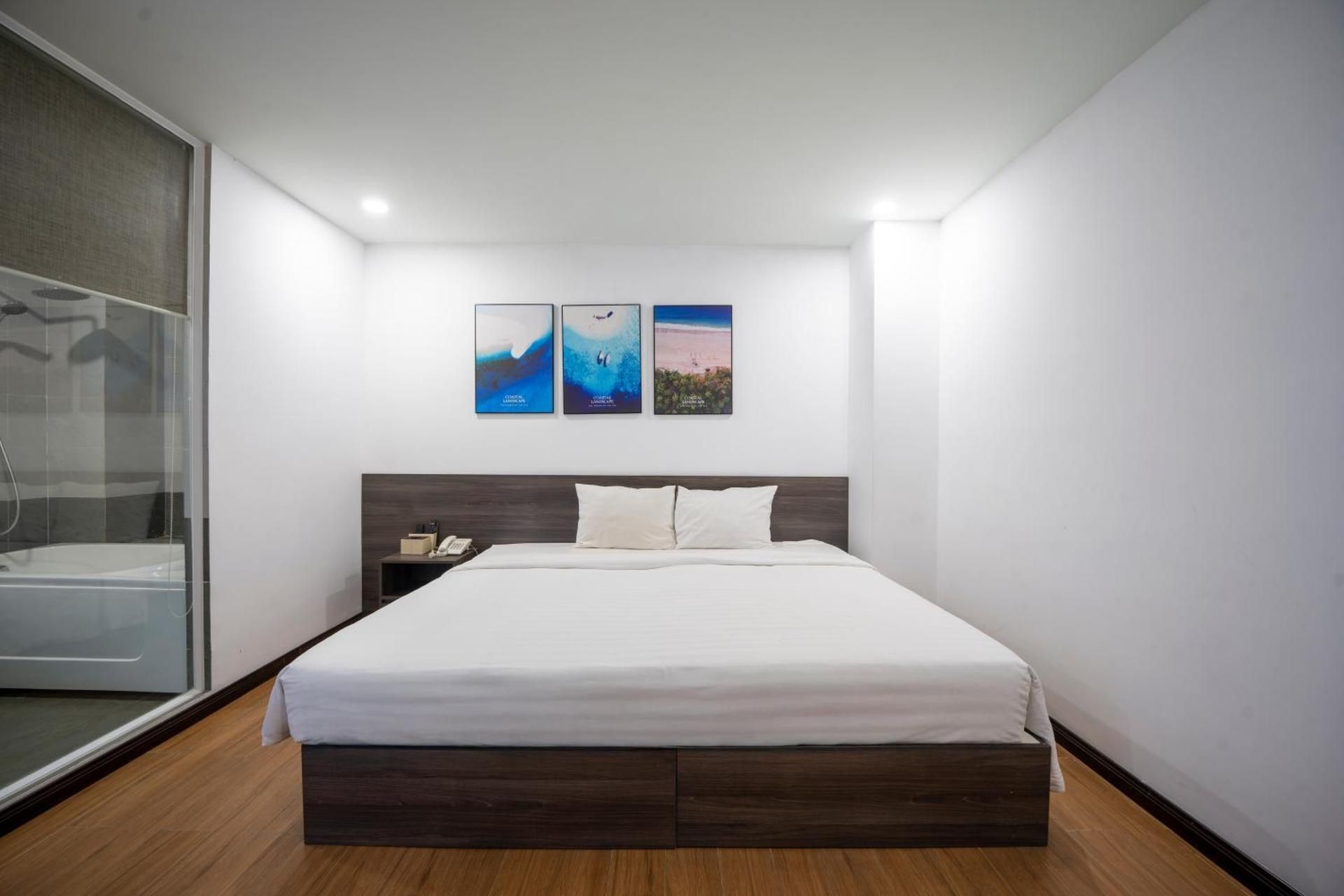 Standard - 1 Bed Double Non-Smoking