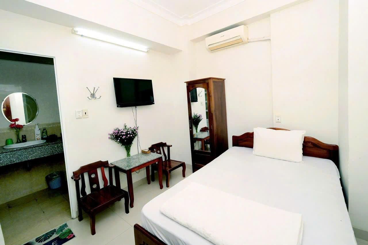 Queen Deluxe Double Room