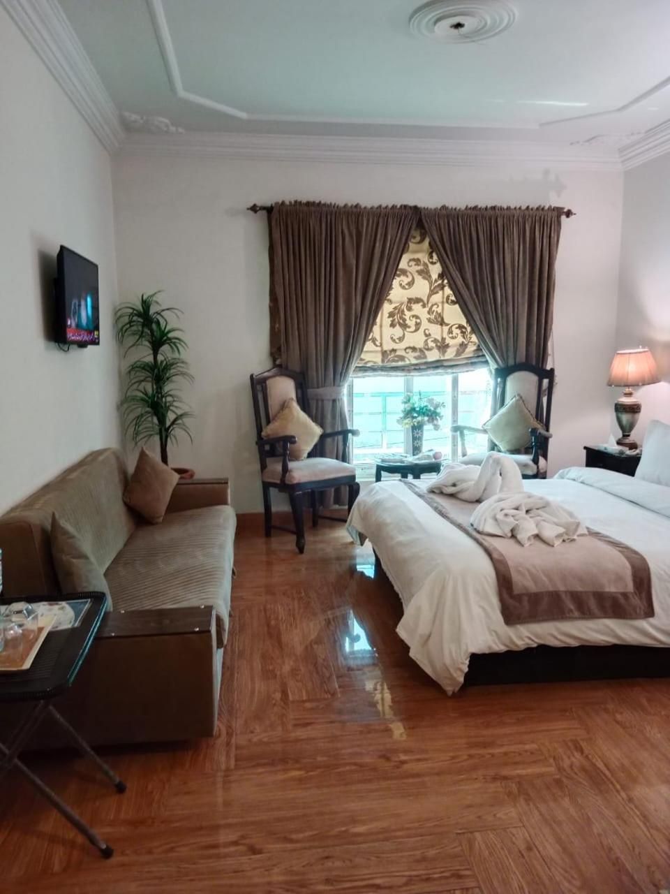Deluxe Double Room with Balcony