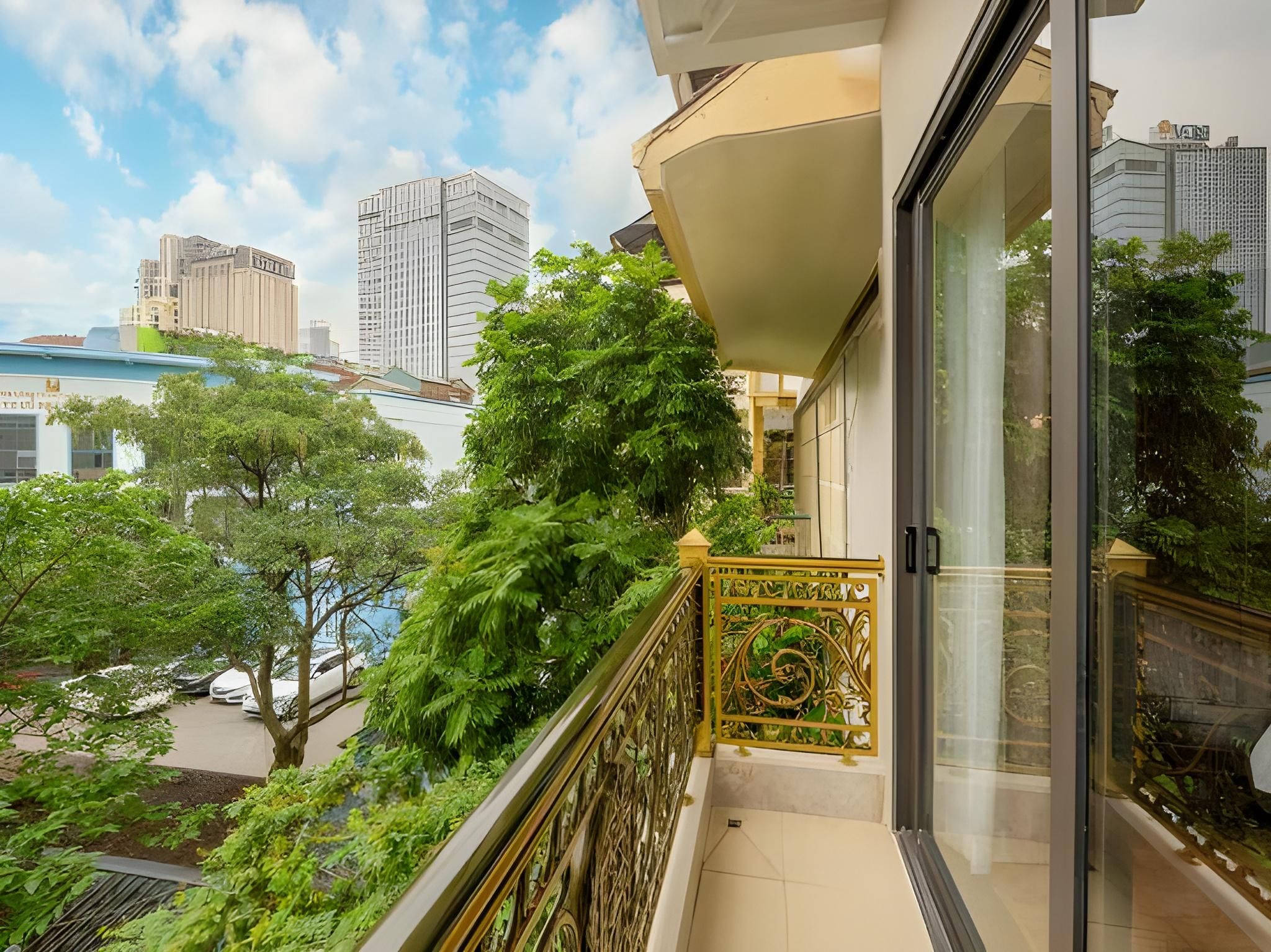 Suite Double City View