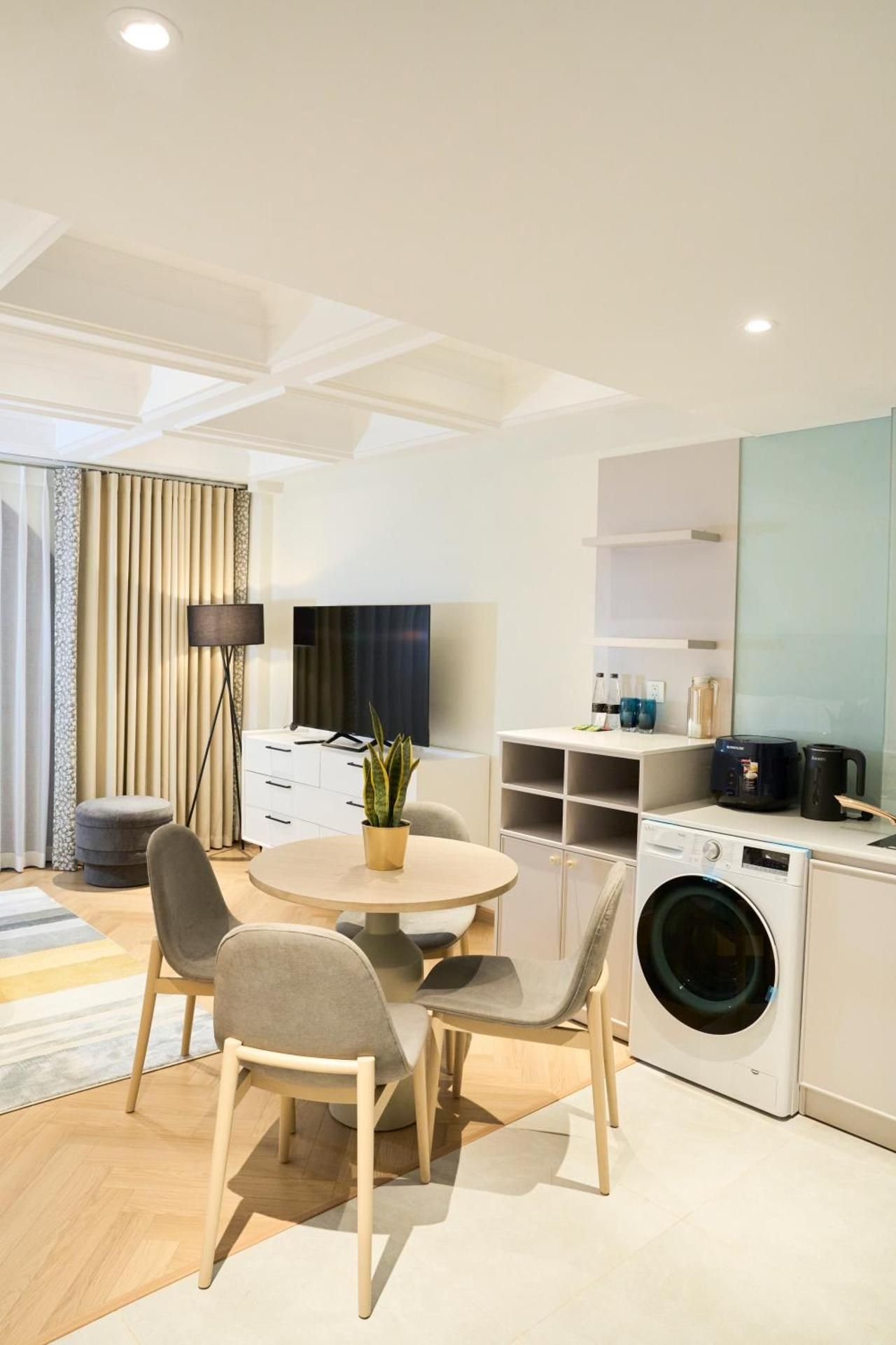 Home by La Sinfonía Tông Đản Studio Apartment 2