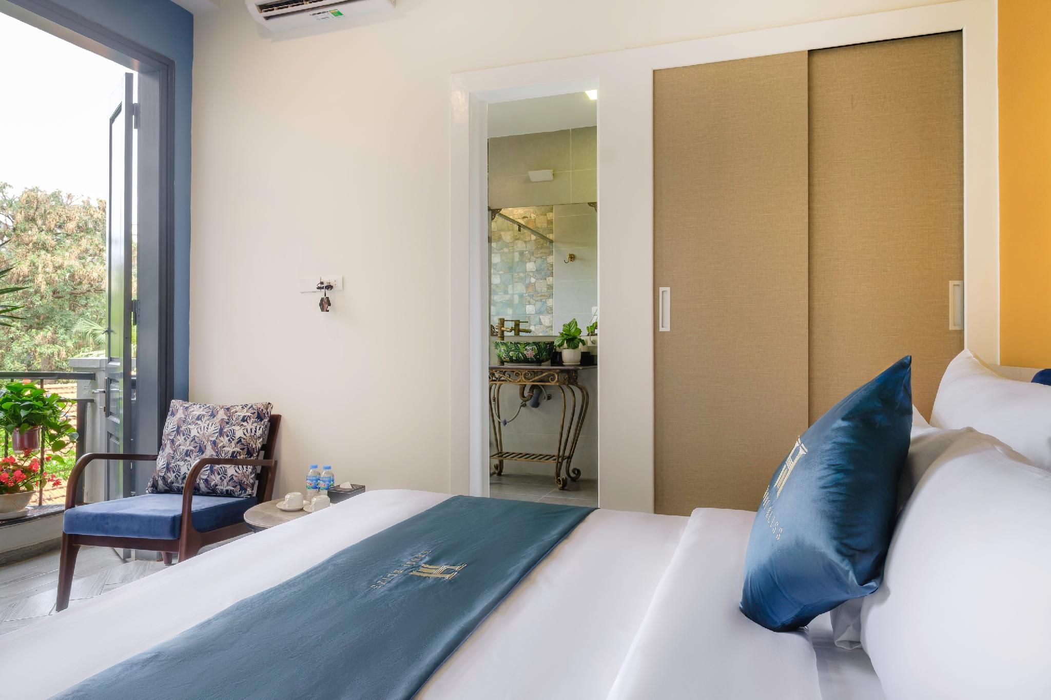 Hanoi Bliss Tran Hung Dao Double 2