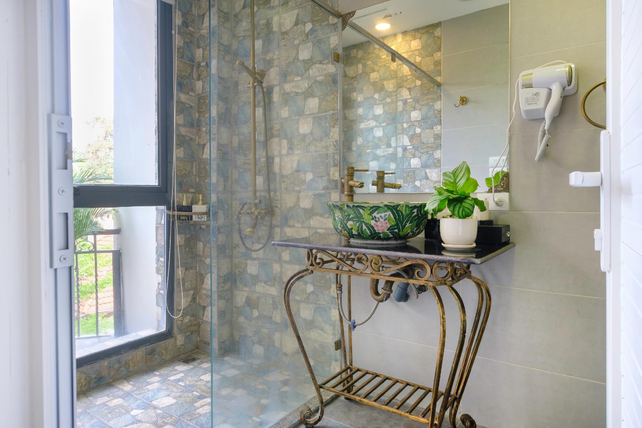 Hanoi Bliss Tran Hung Dao Double