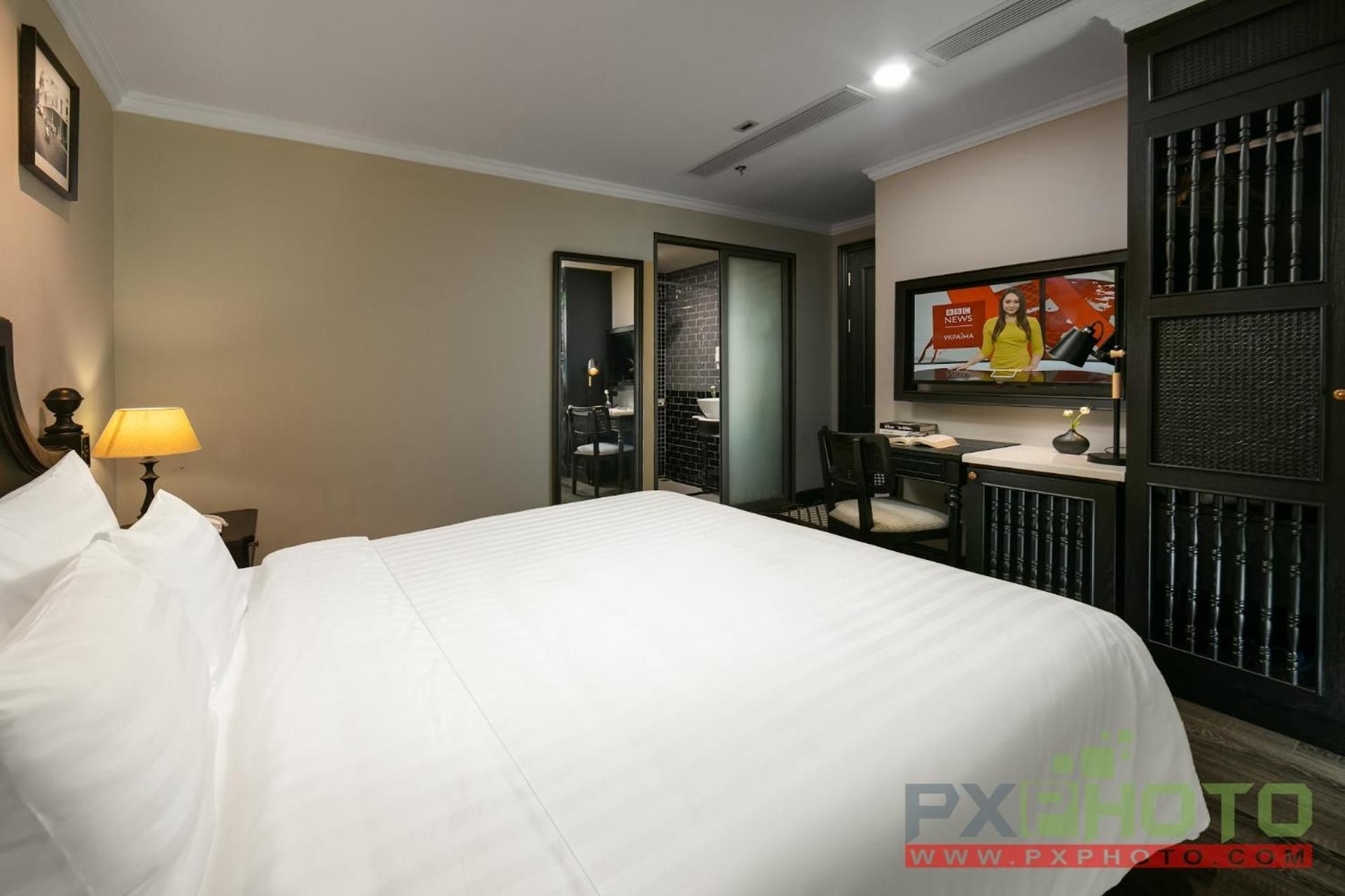 Junior Suite with Balcony