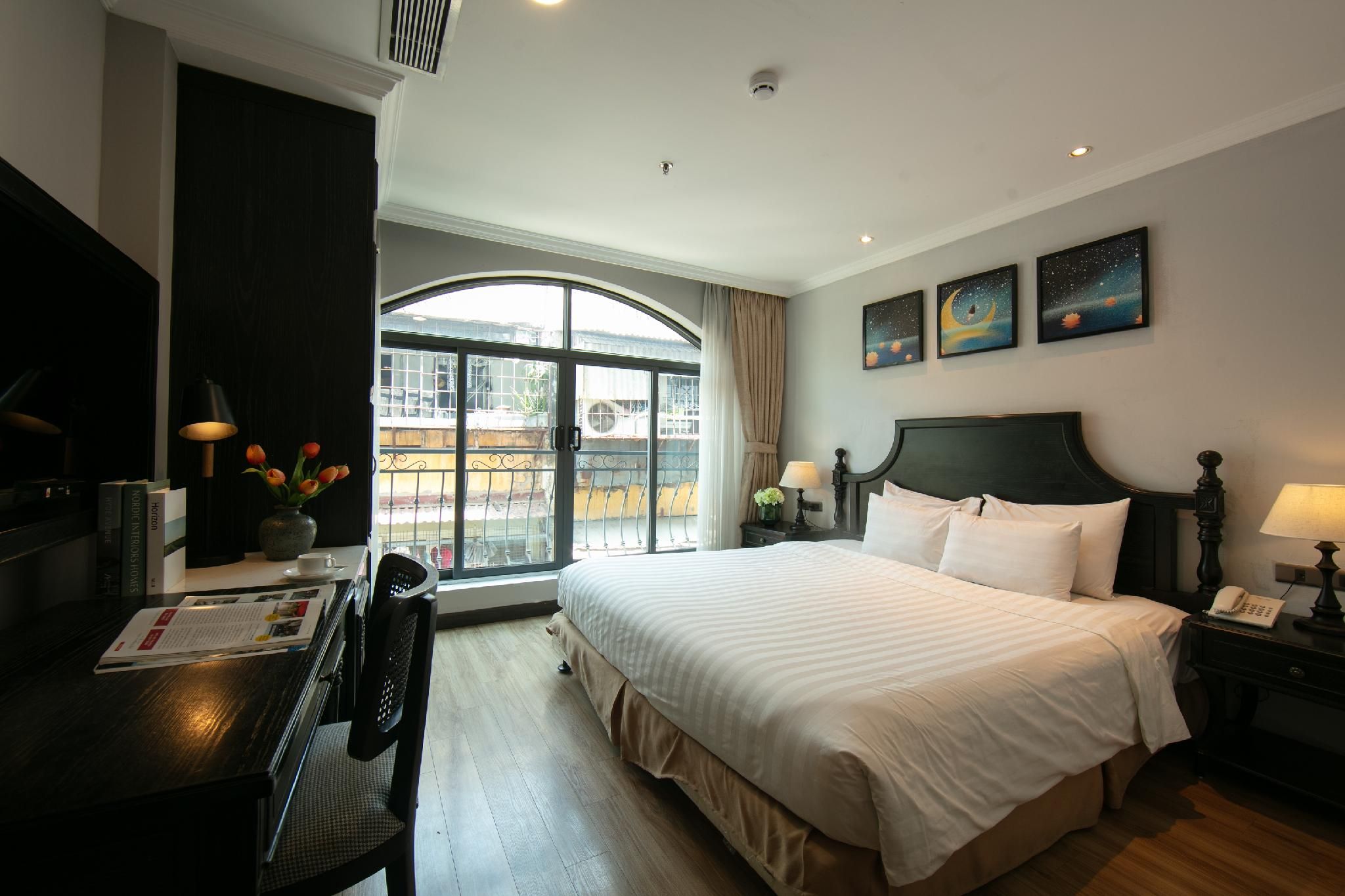 Connecting Room with Large Balcony