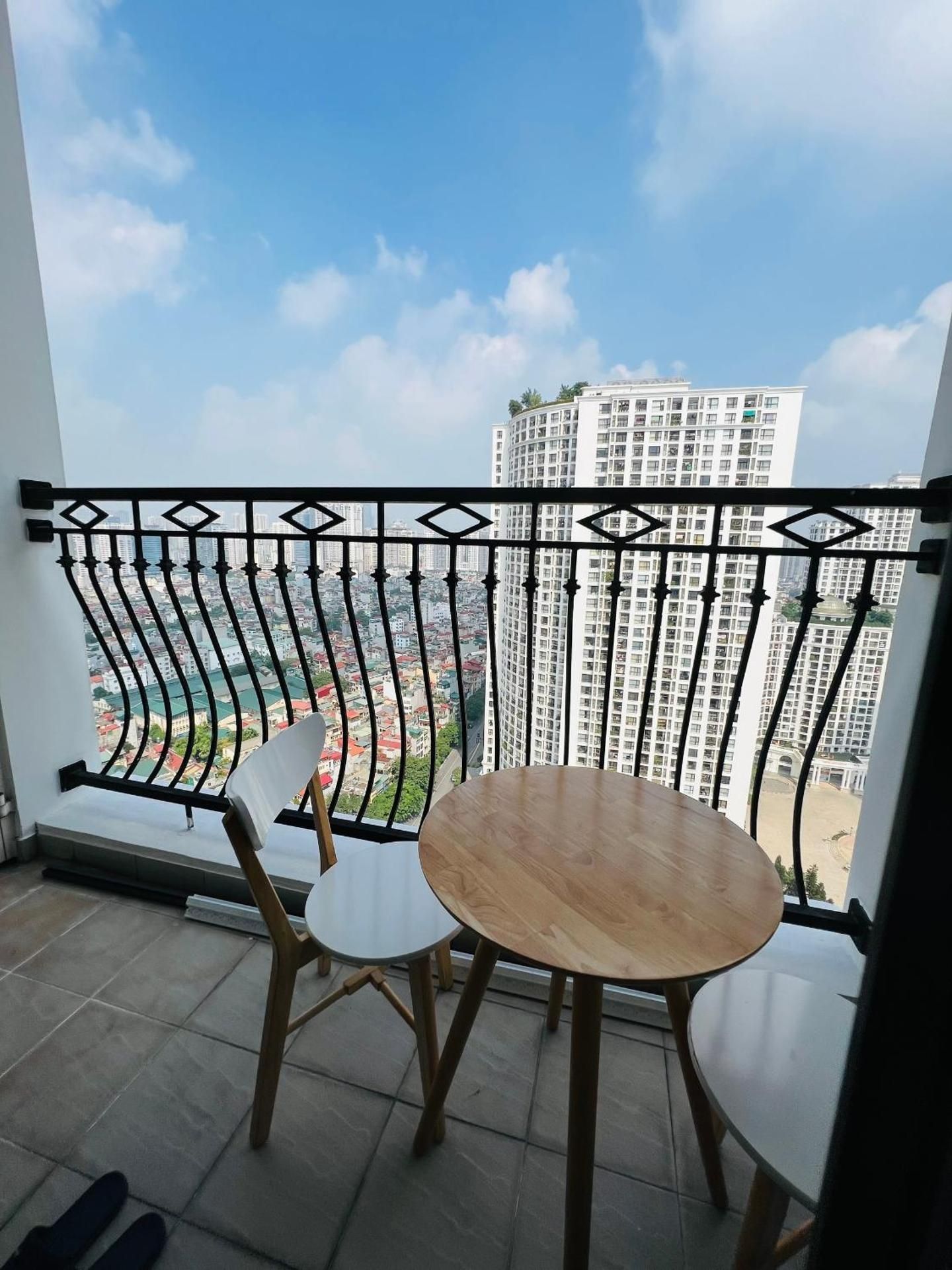 1-Bedroom Condo