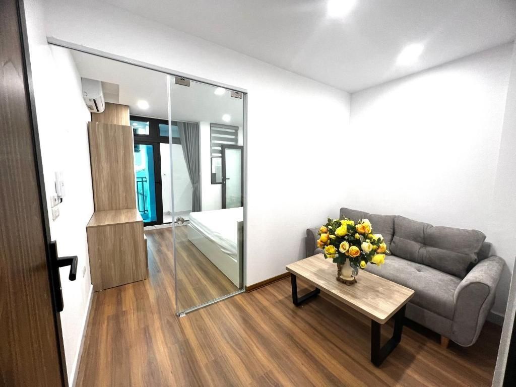 One-Bedroom Apartment with Balcony
