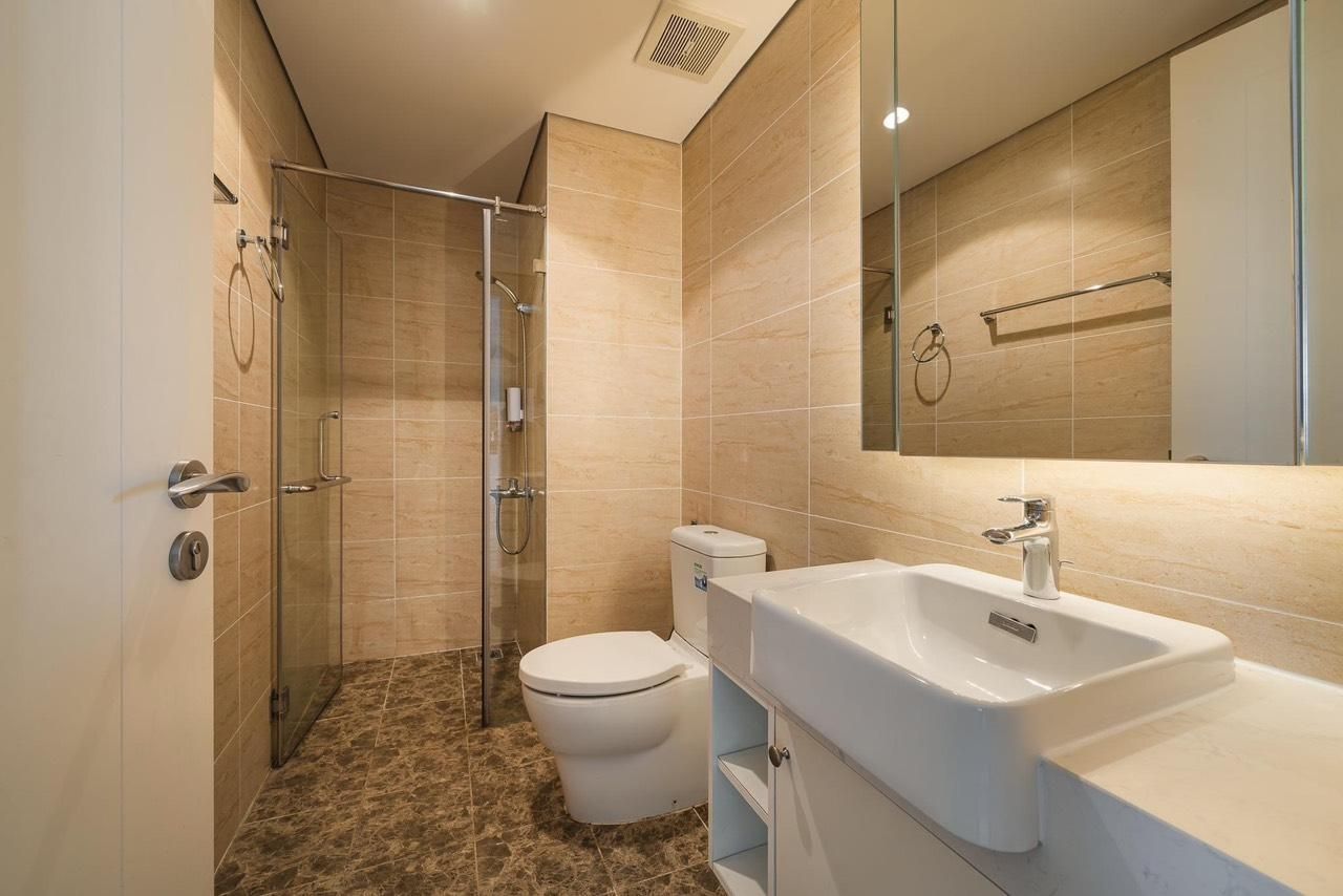 Homestay Vinhomes Dcapital 119 Tran Duy Hung Studio Apartment 2