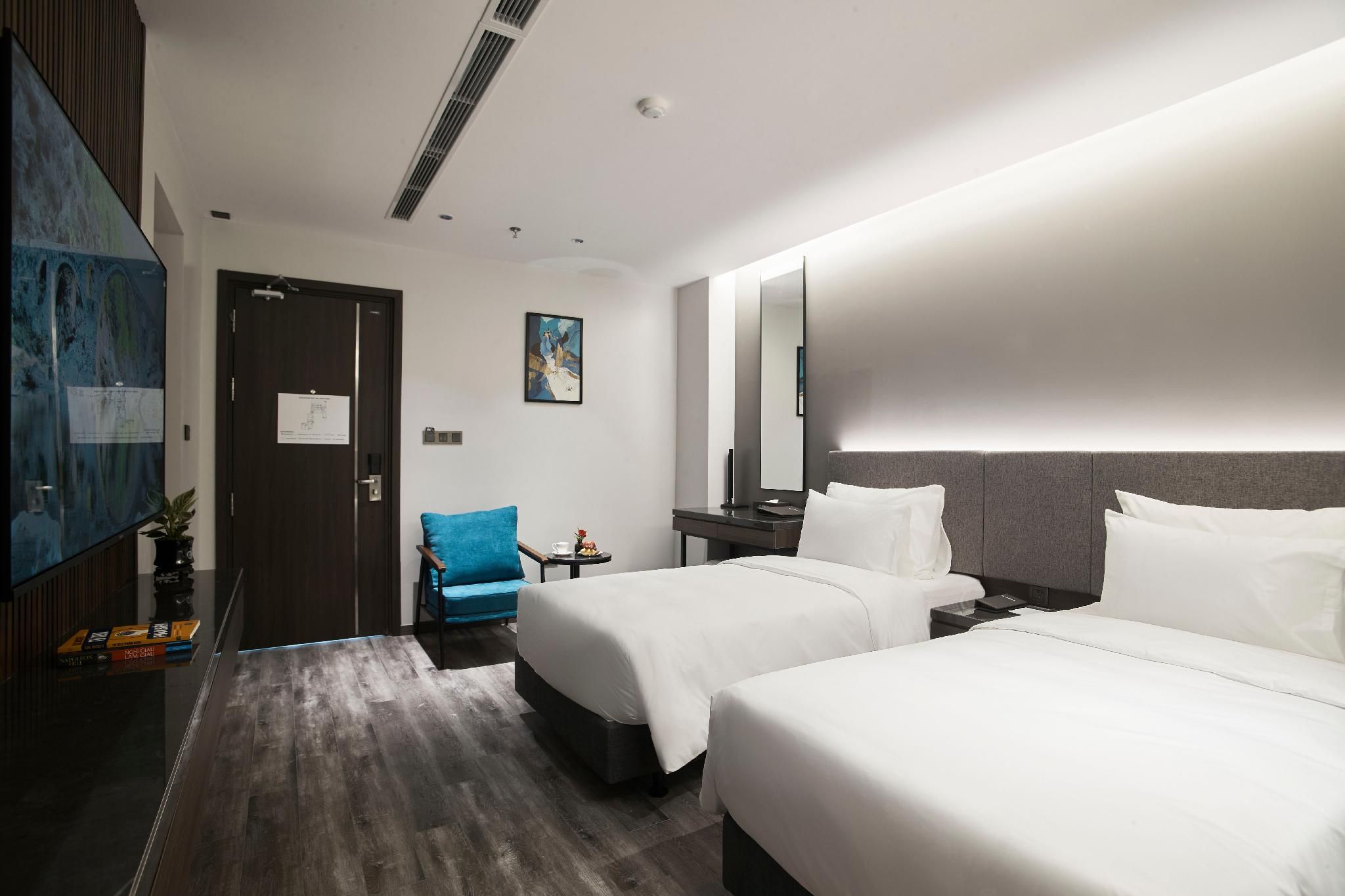 Deluxe Double Room Breakfast Included