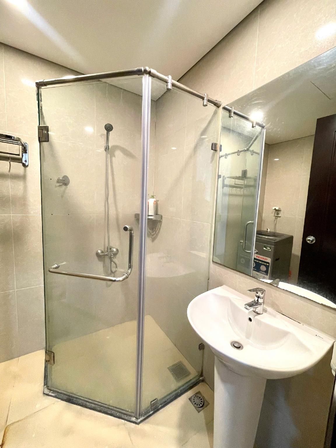 2-Bedroom Apartment for 4 Adults