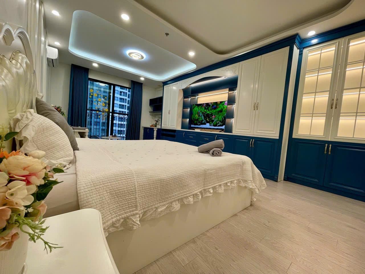 2 Bedroom and 1 Living Room
