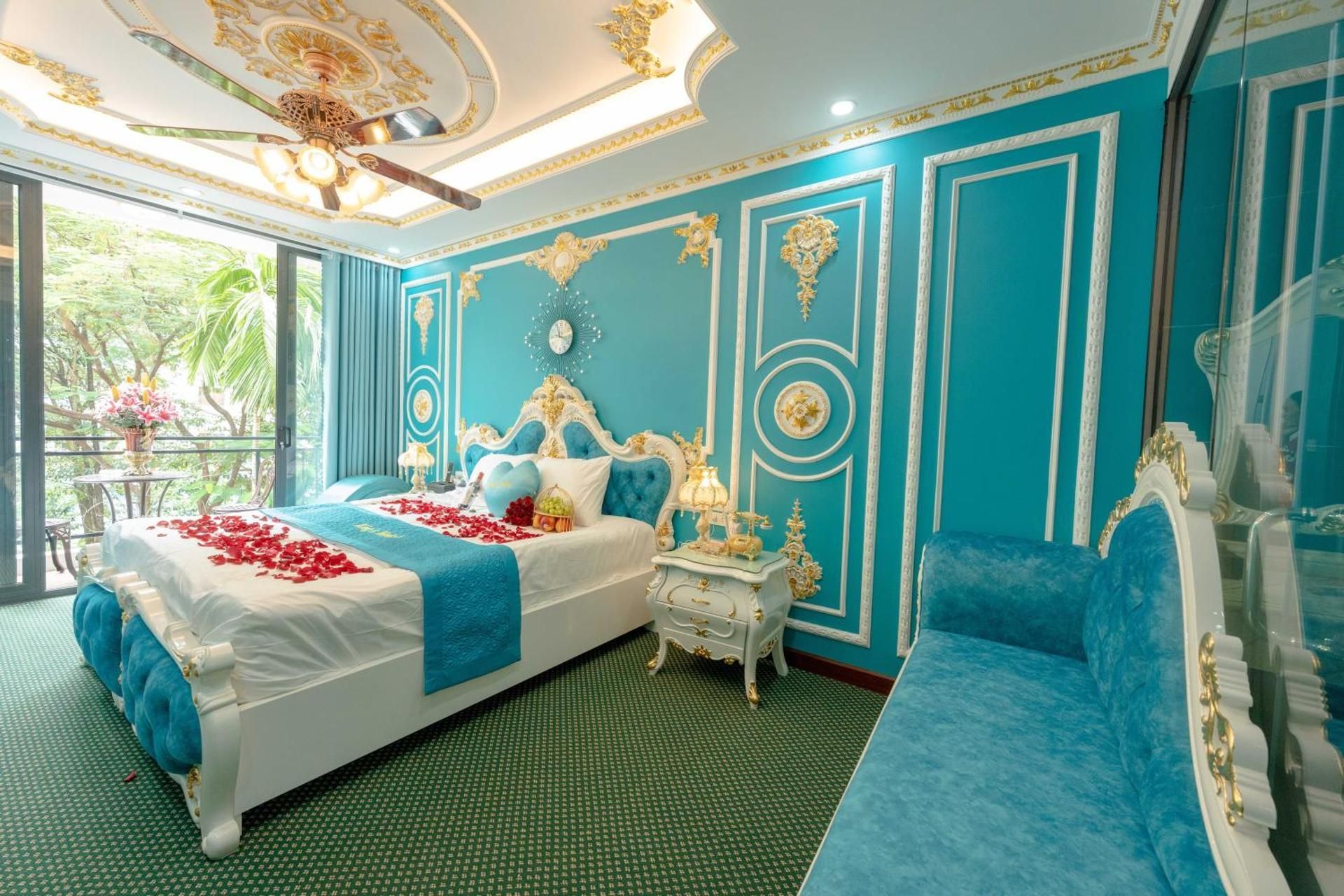 King Room with Spa Bath