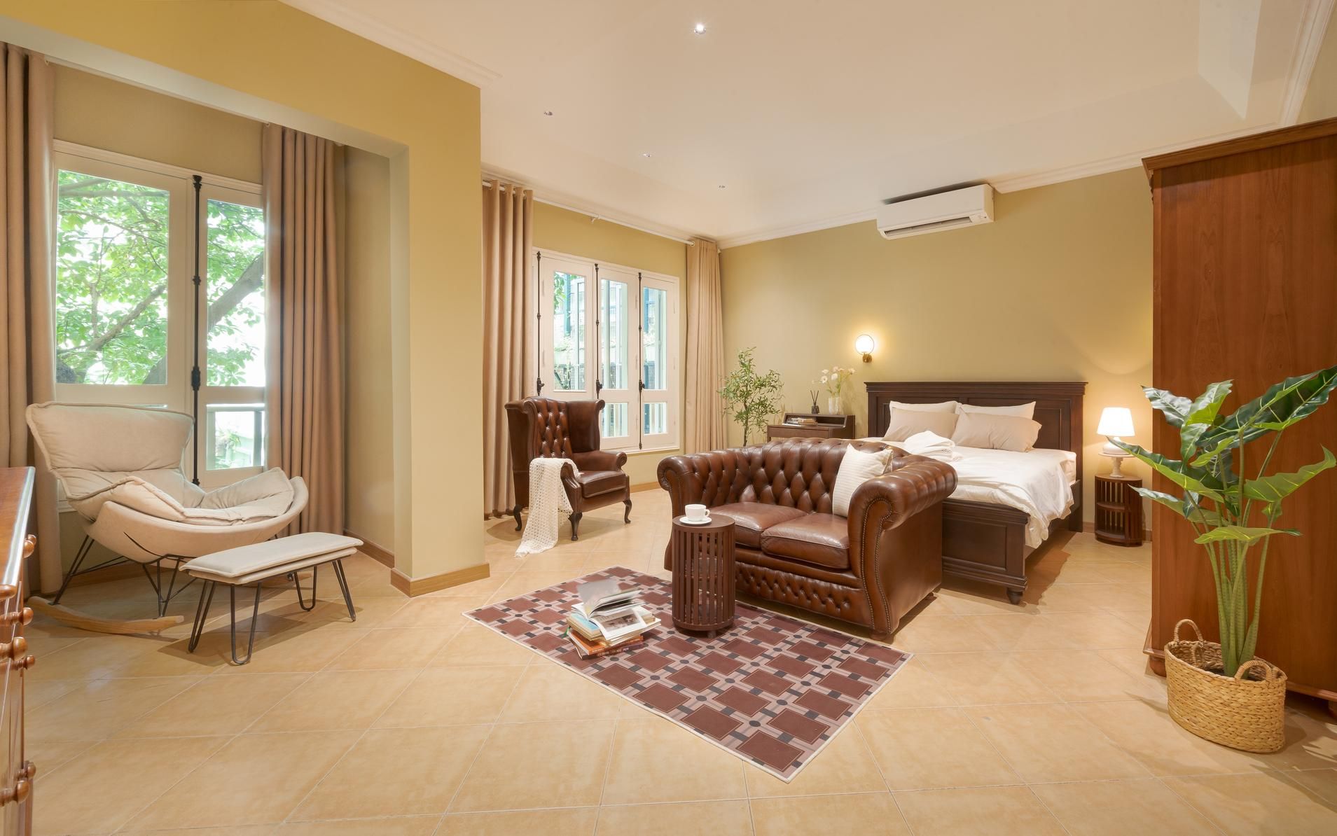 Junior Pool View Suite