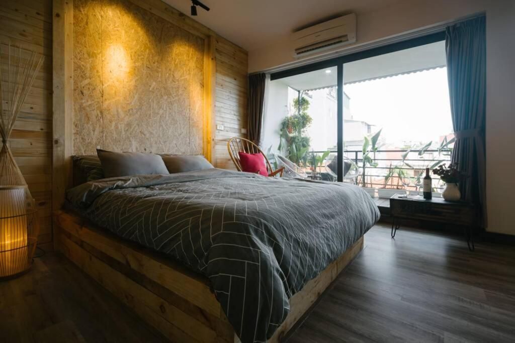 Studio with Balcony