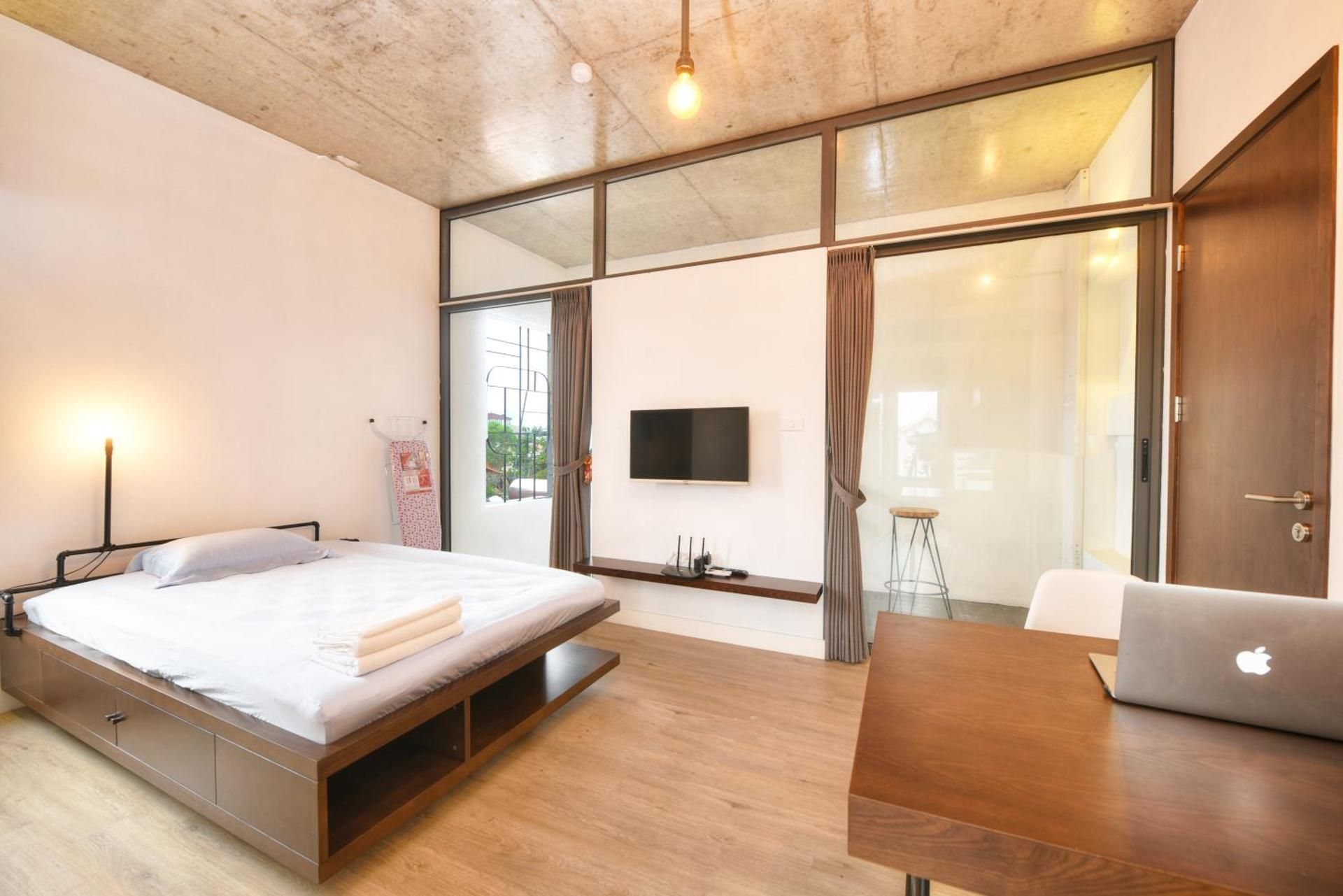 Studio with Balcony