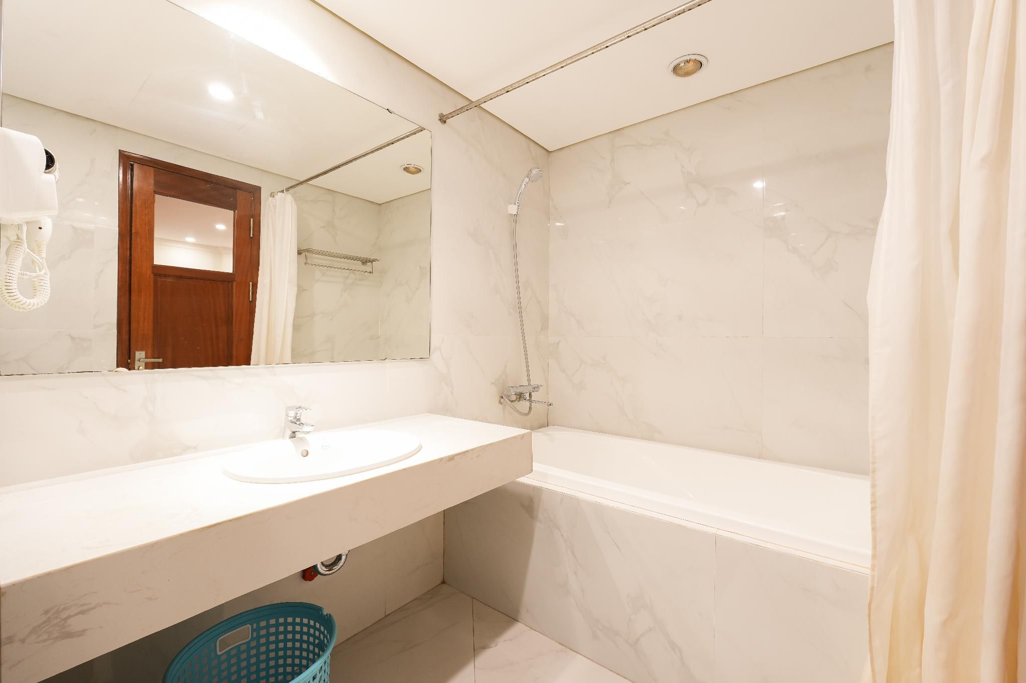 One Bedroom Apartment
