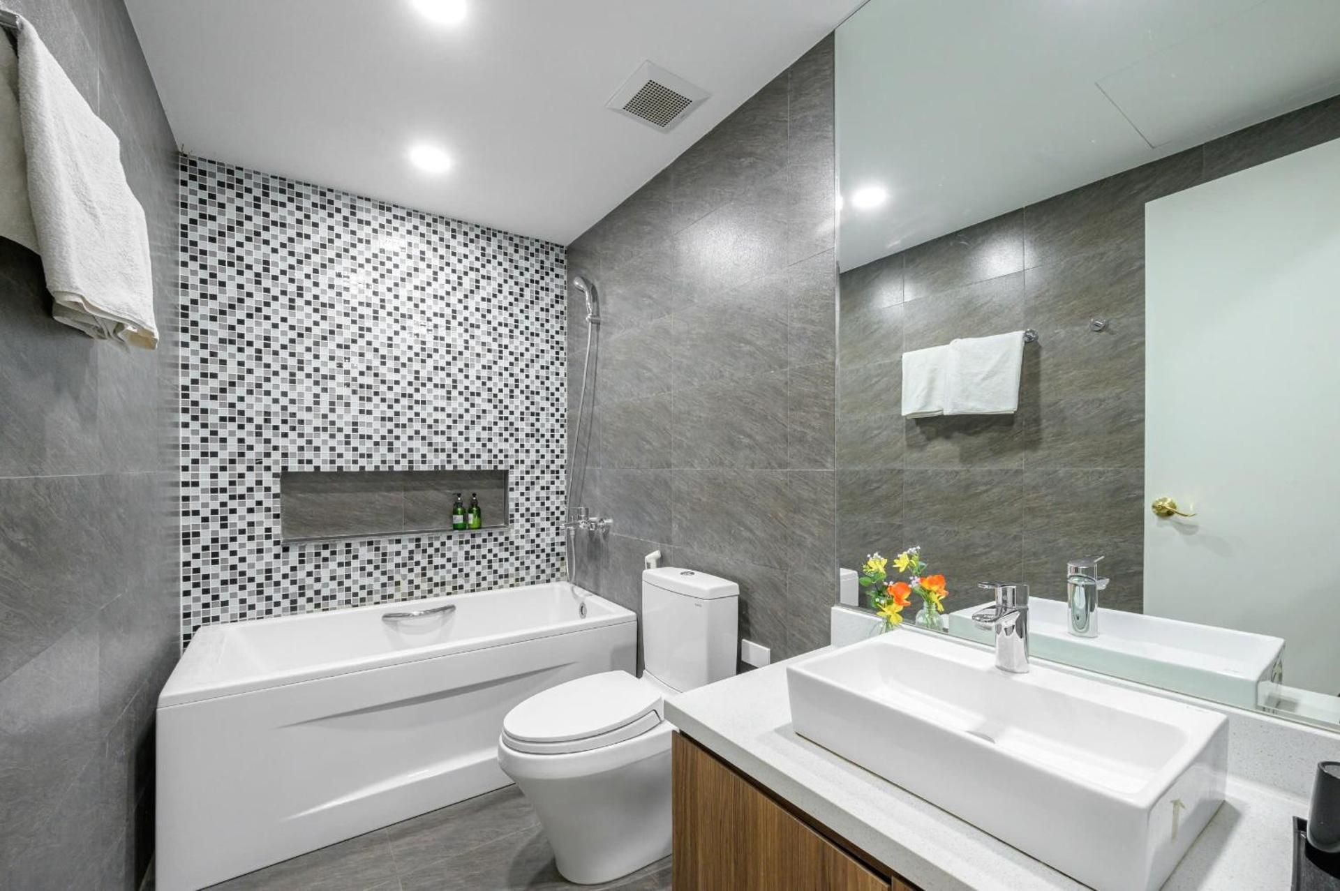 1-Bedroom Apartment