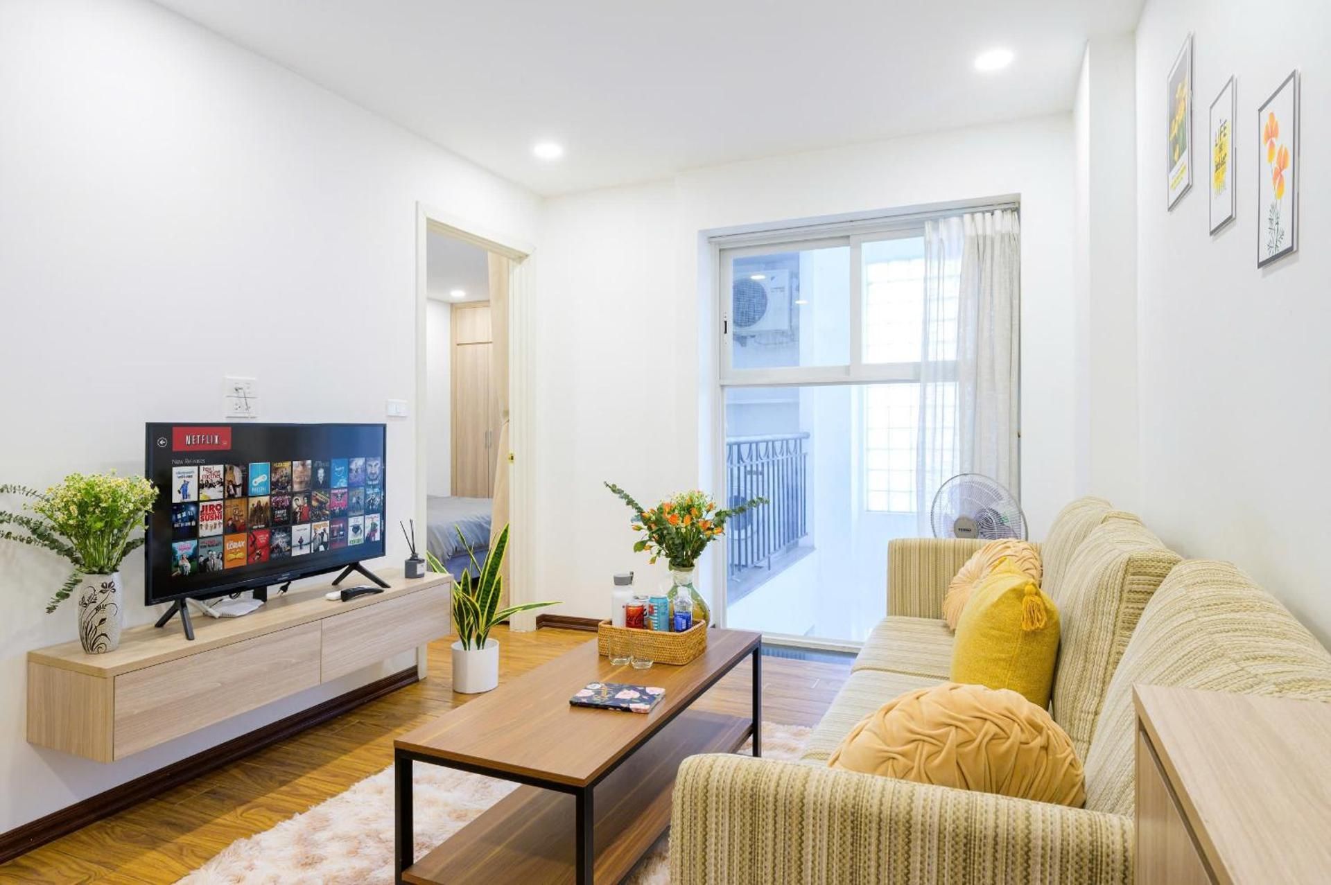 Deluxe One-Bedroom Apartment