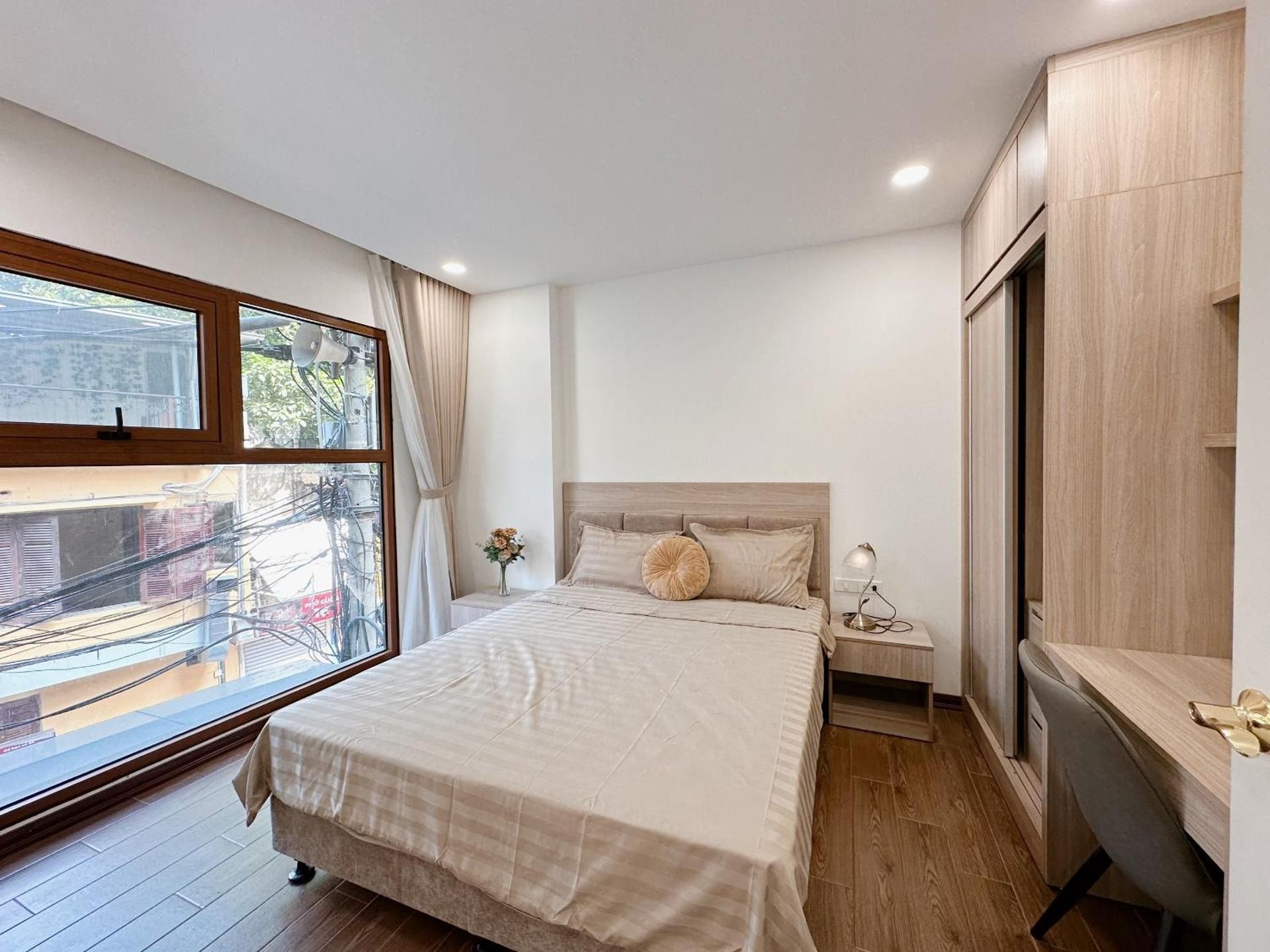 Apartment with City View