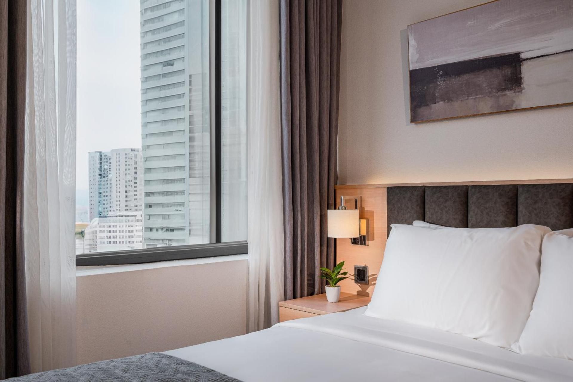 Keypad Hotel Linh Lang Deluxe Double Room 2