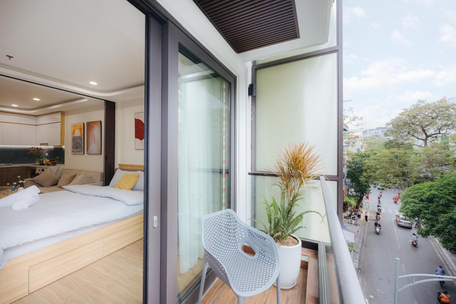 1-Bedroom Apartment 1 with Balcony