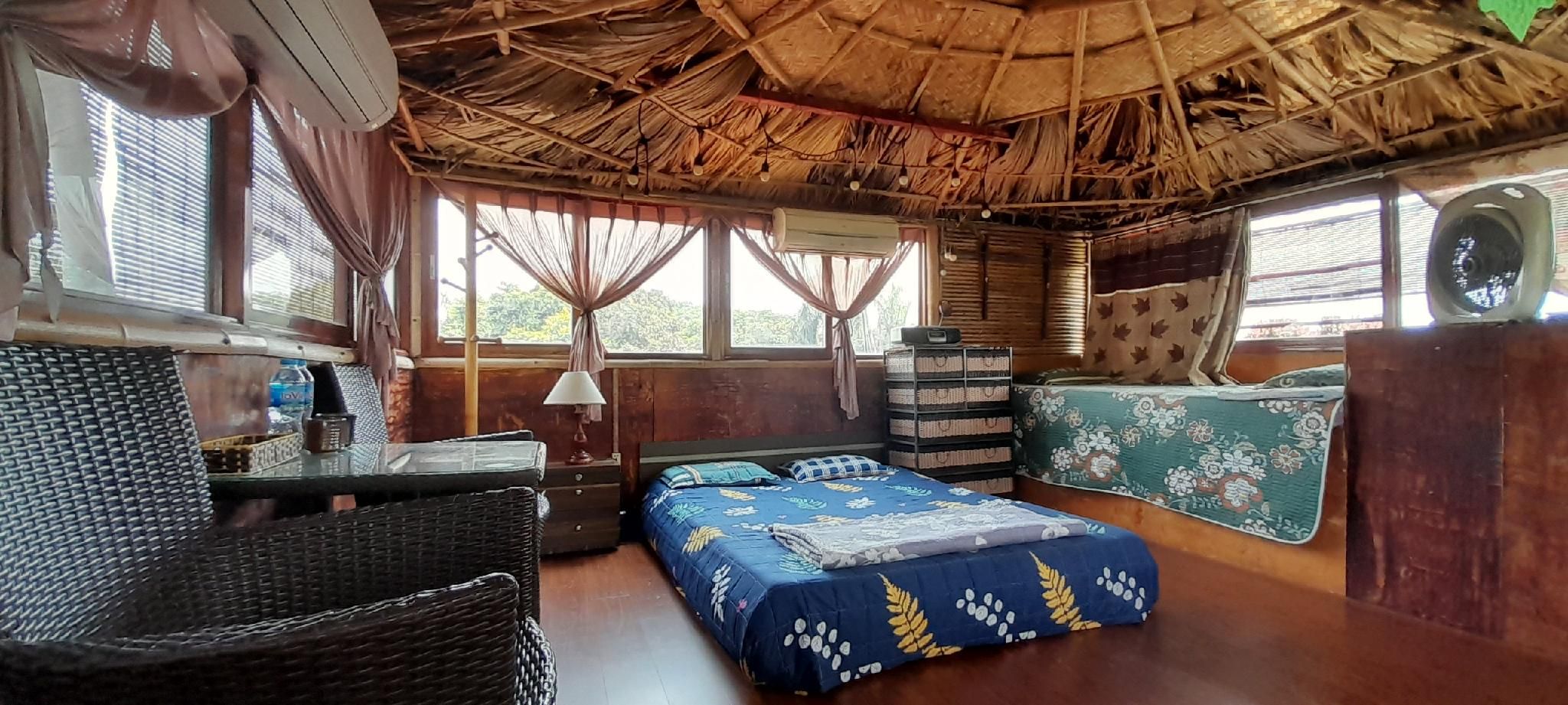 Triple Room with Lake View