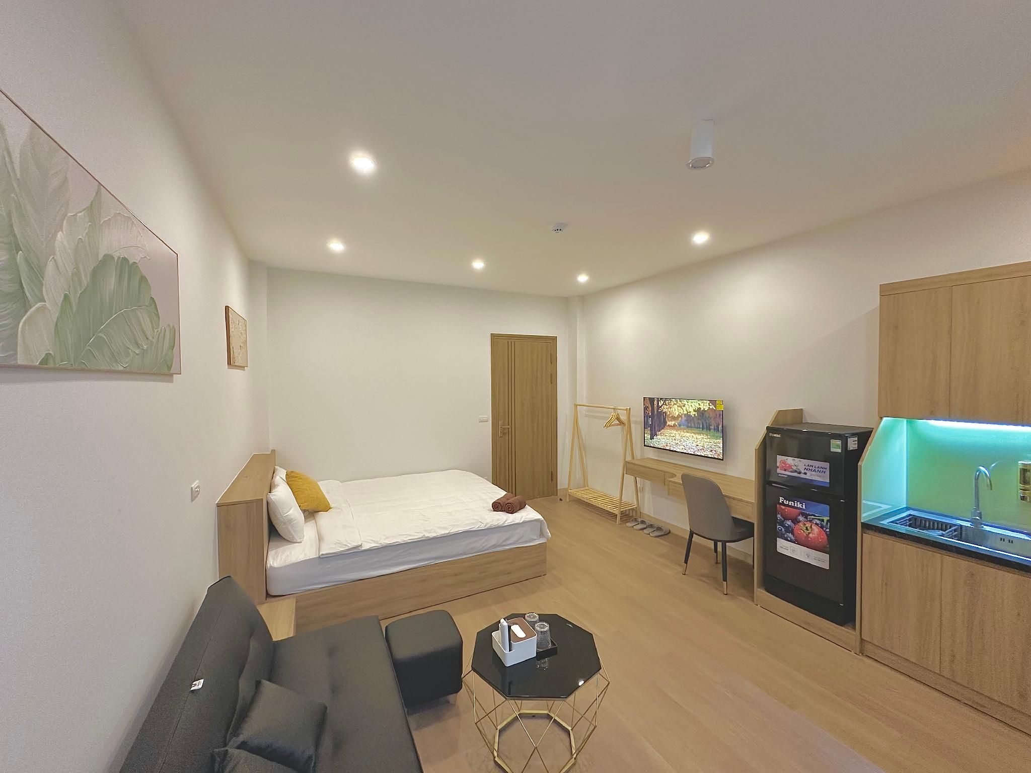 Studio Apartment