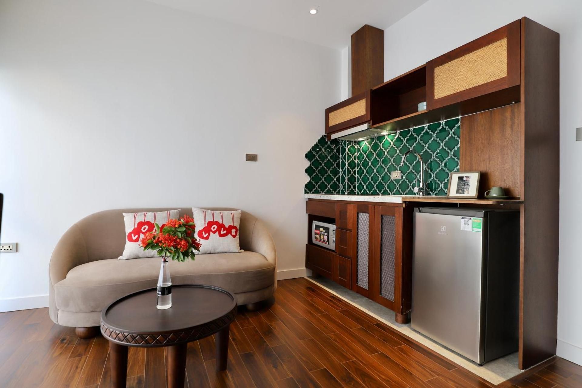 Studio Apartment with King Bed