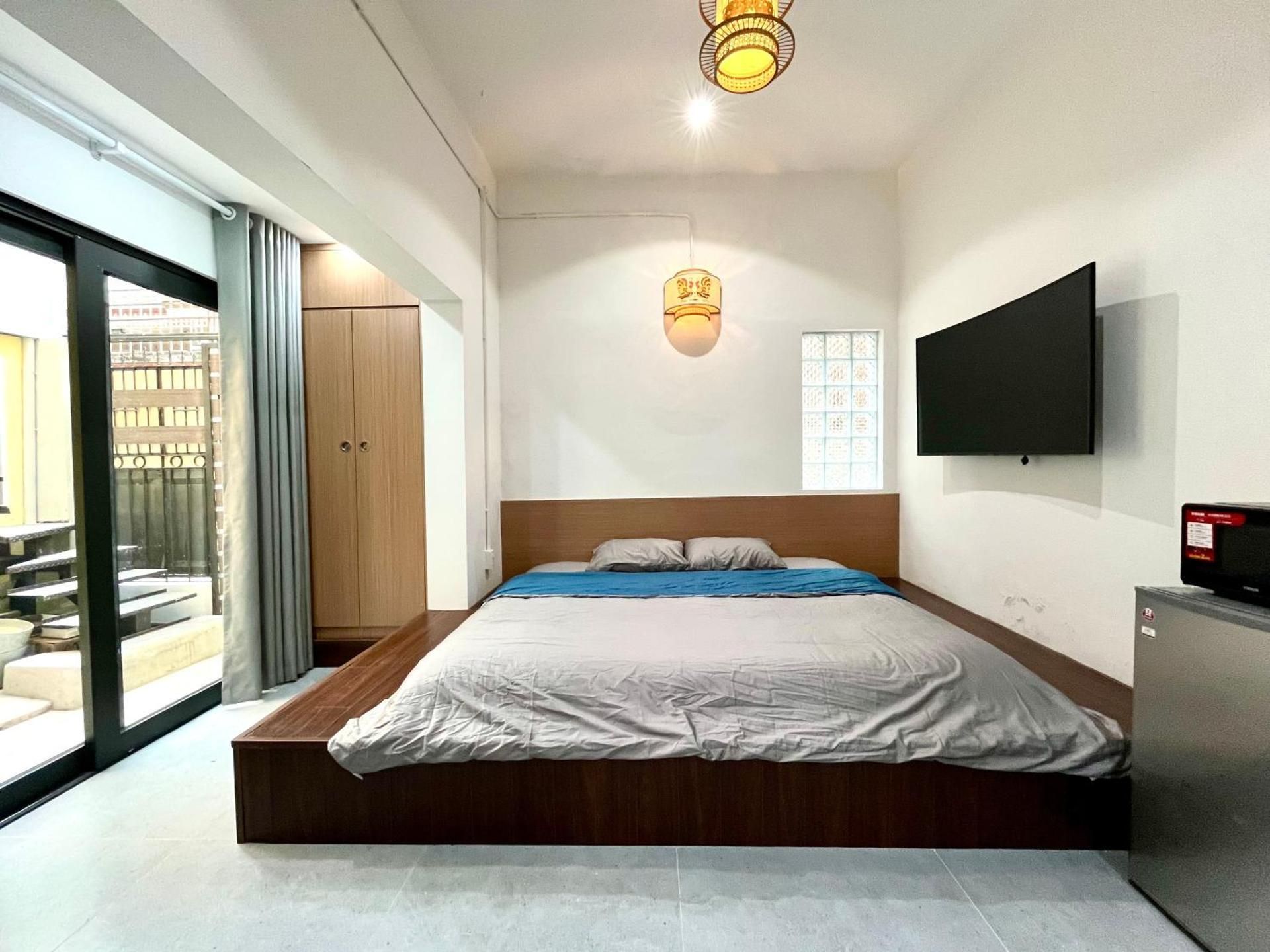 J'adore Apartment - Home & Homie Two-Bedroom Apartment 2