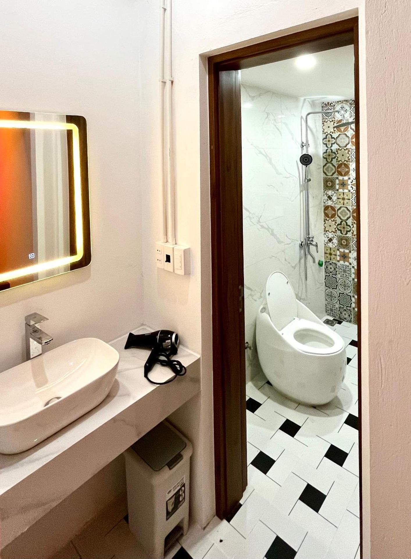 J'adore Apartment - Home & Homie Two-Bedroom Apartment 3