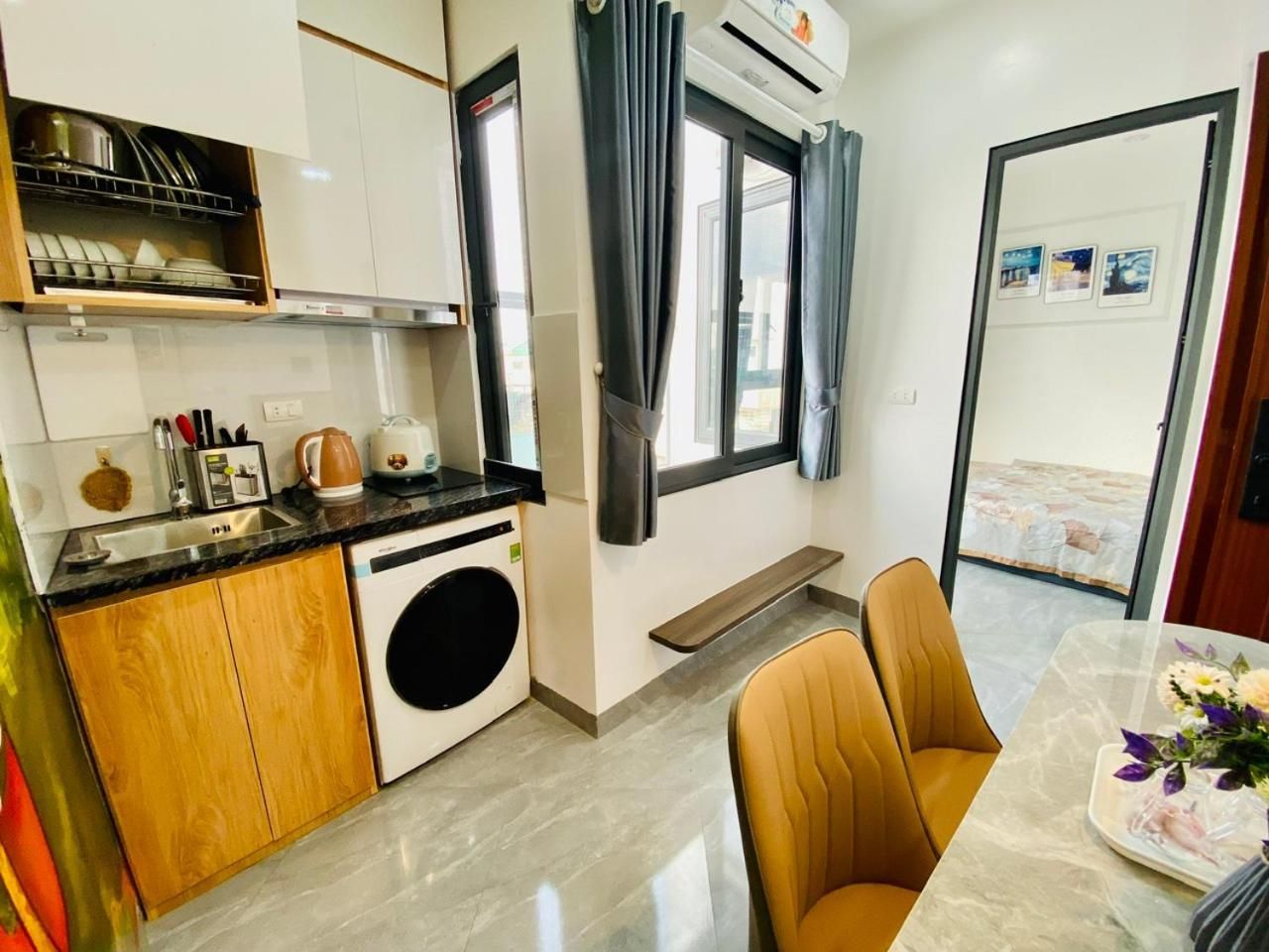 Three-Bedroom Apartment with Balcony