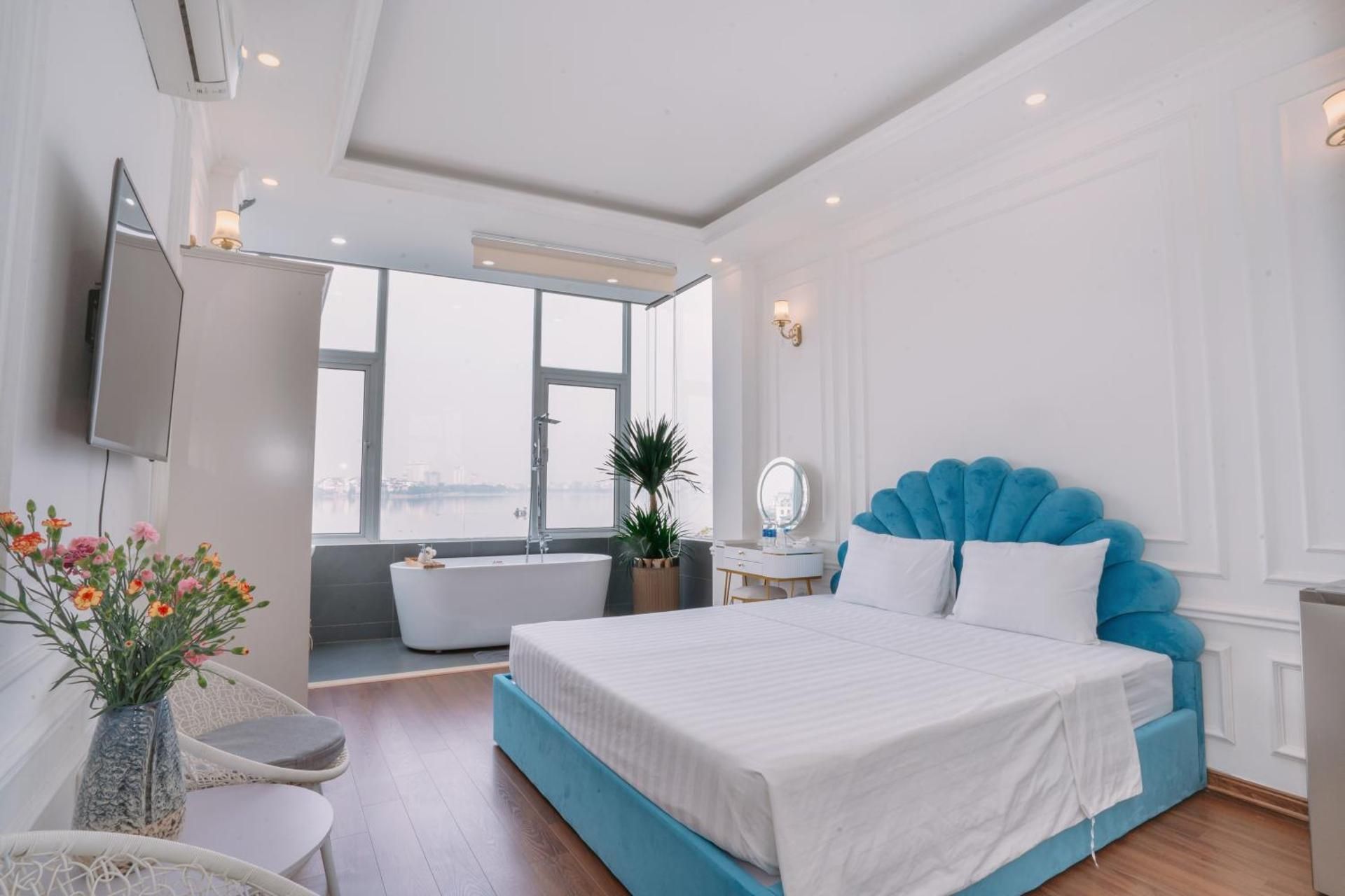 Deluxe Double Room with Bath