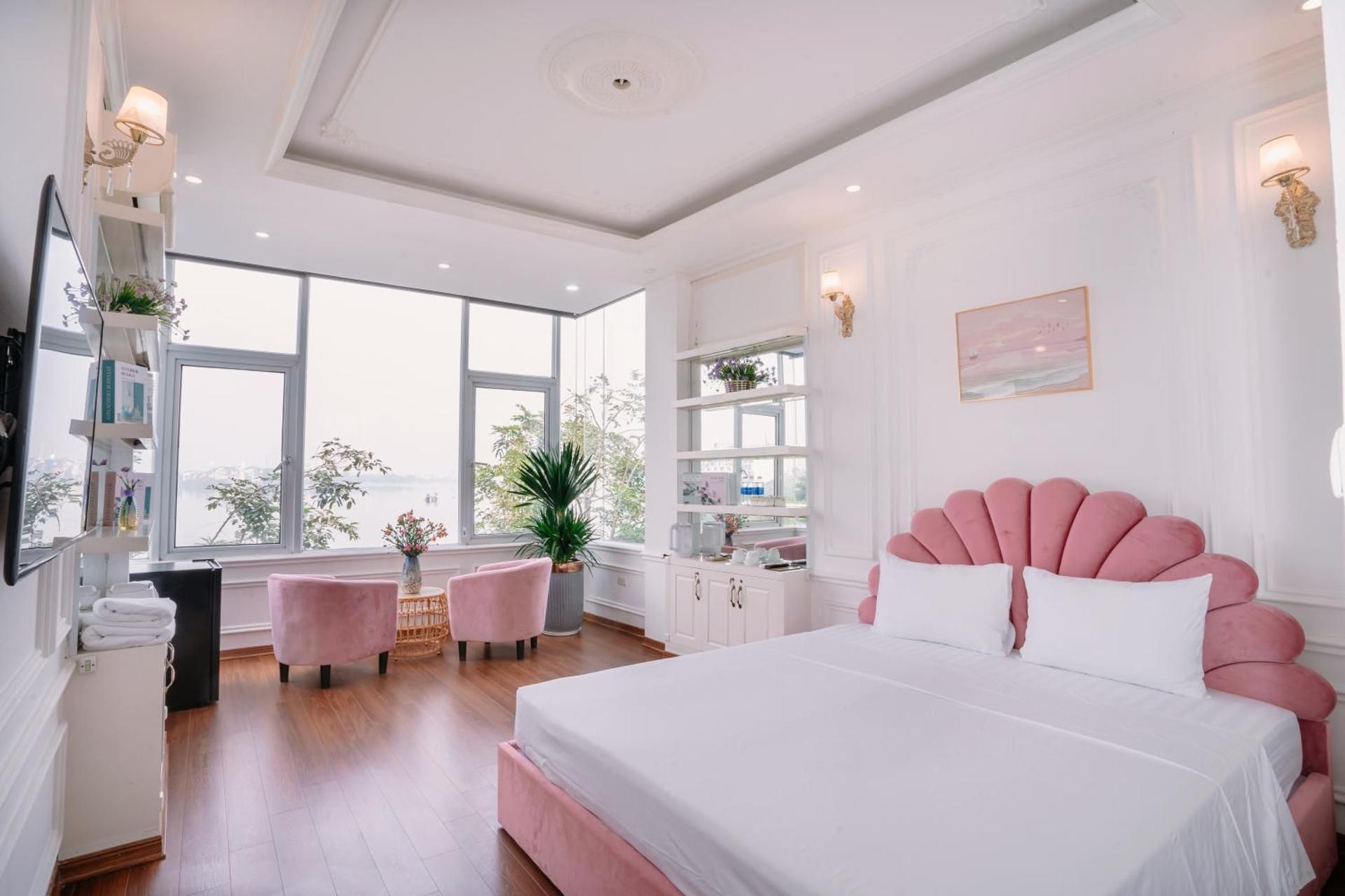 Double Room with Lake View