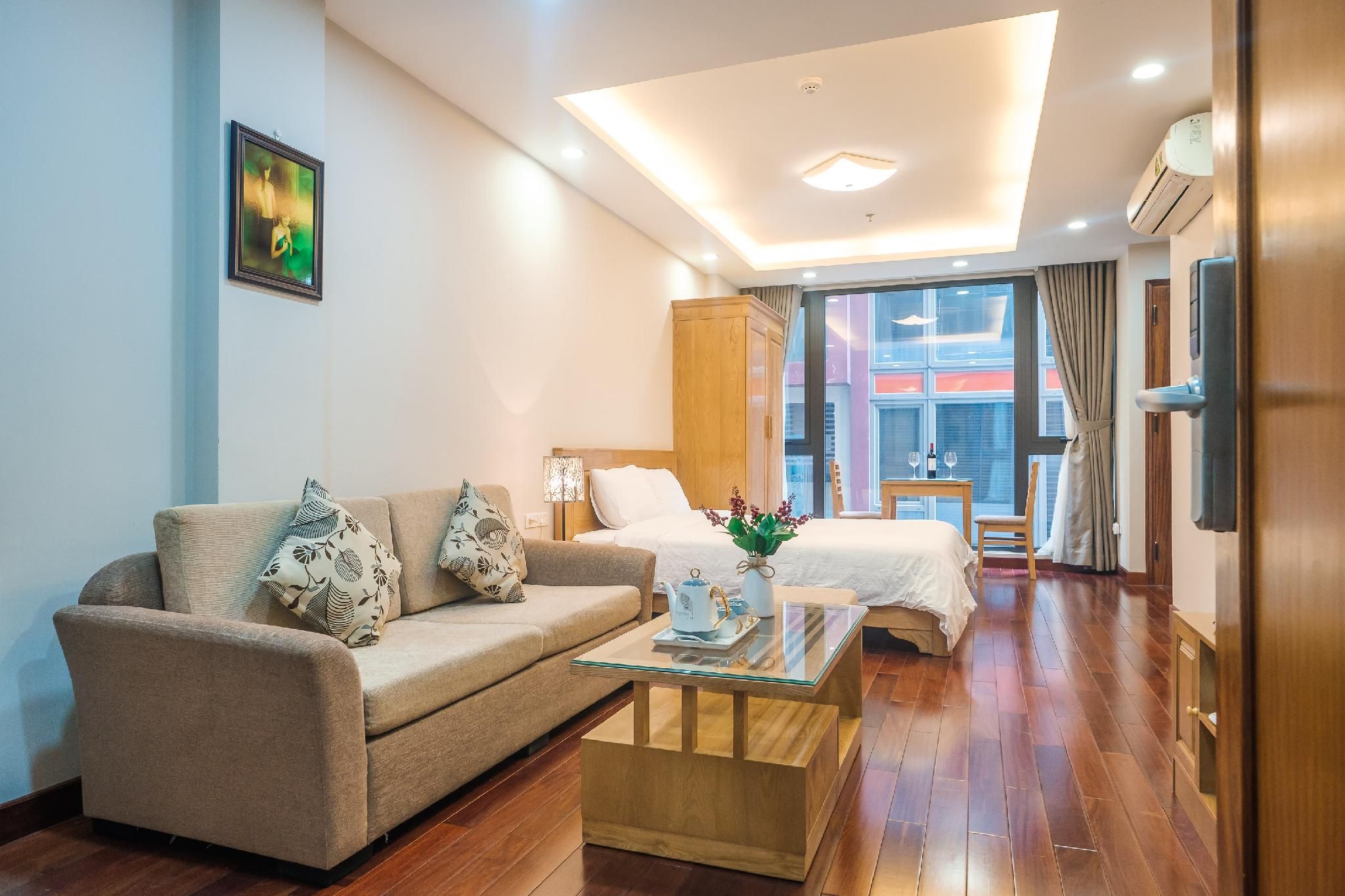 Studio Apartment