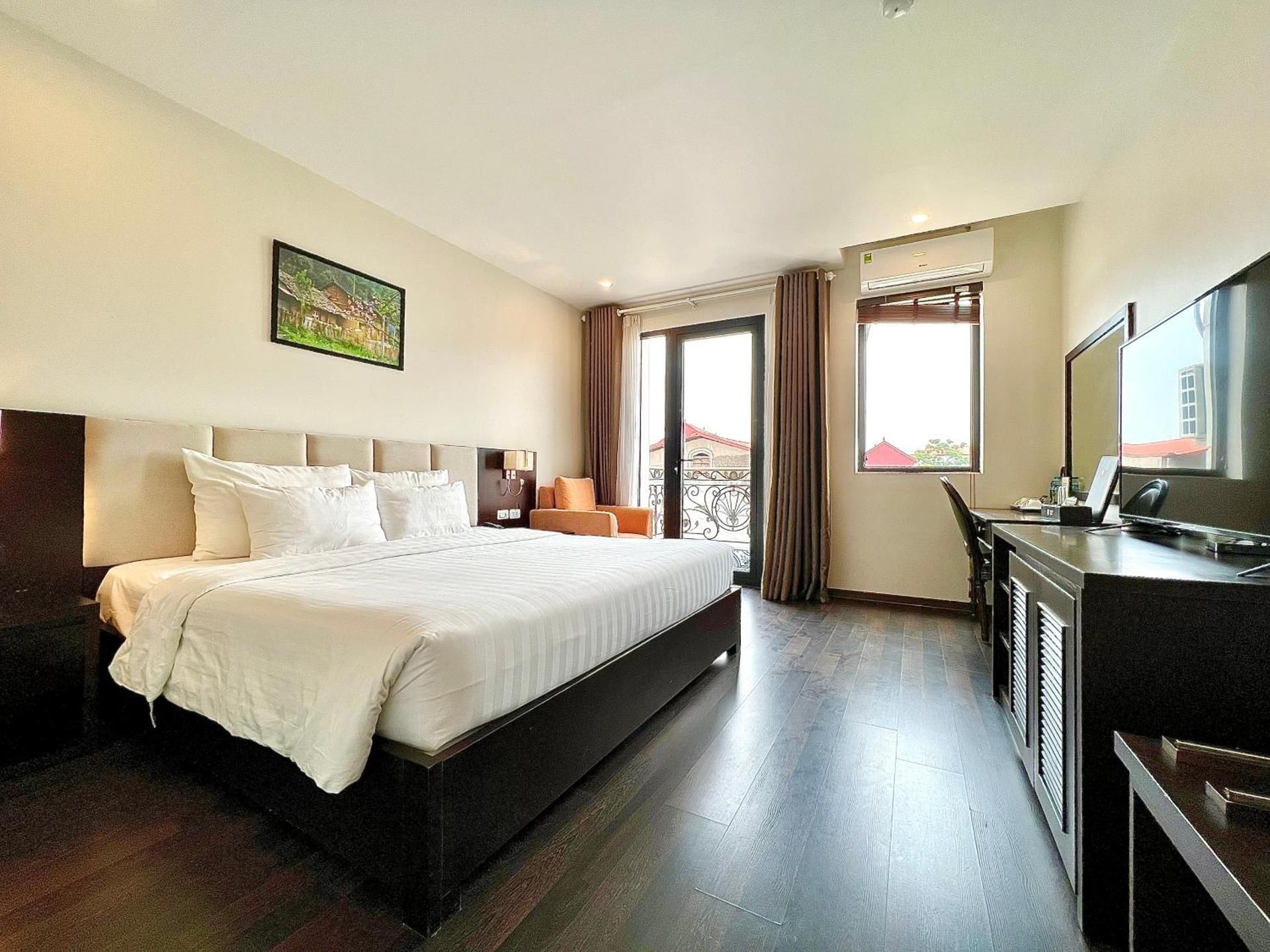 Suite with Balcony