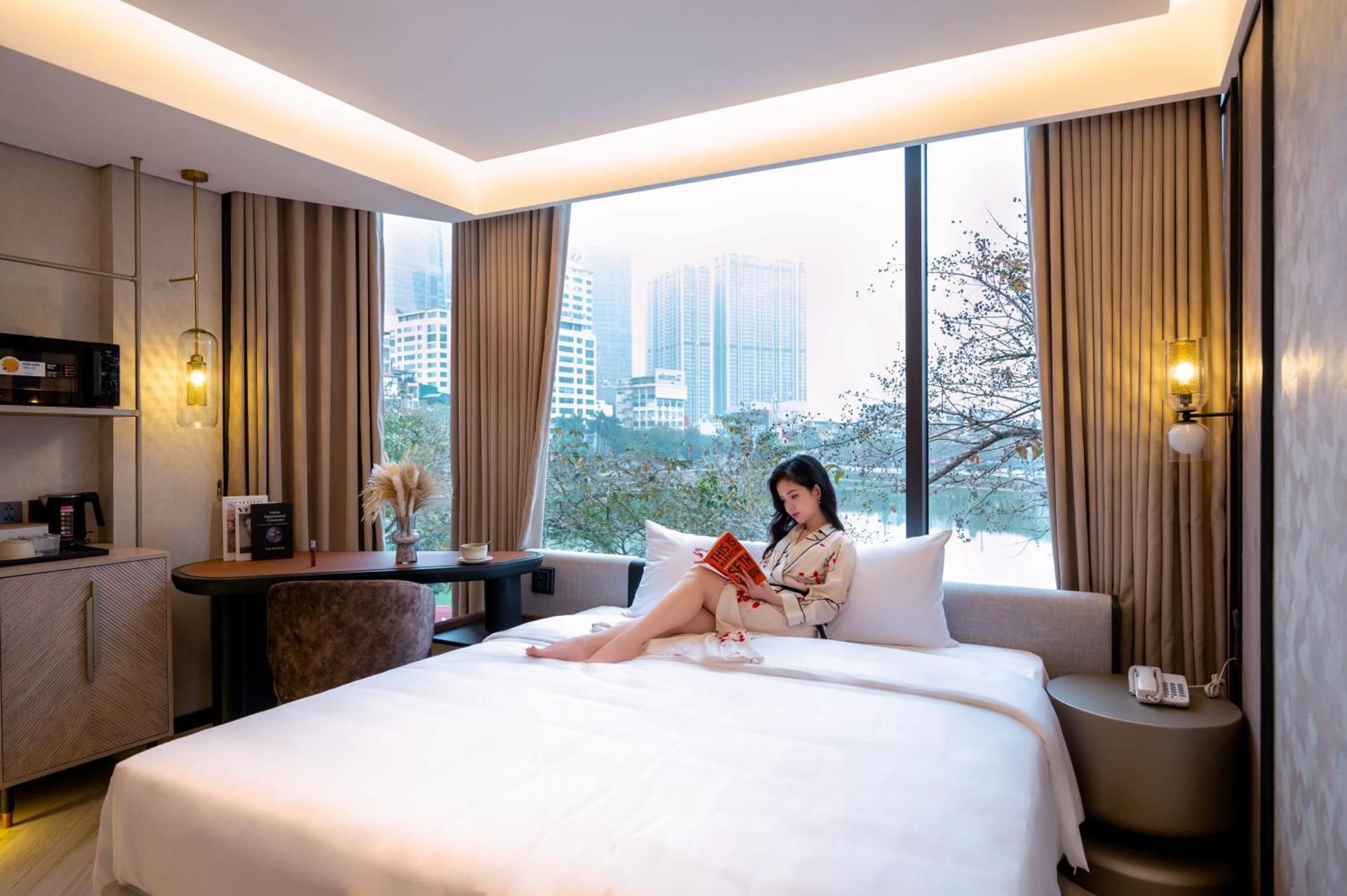 Double Room with Lake View