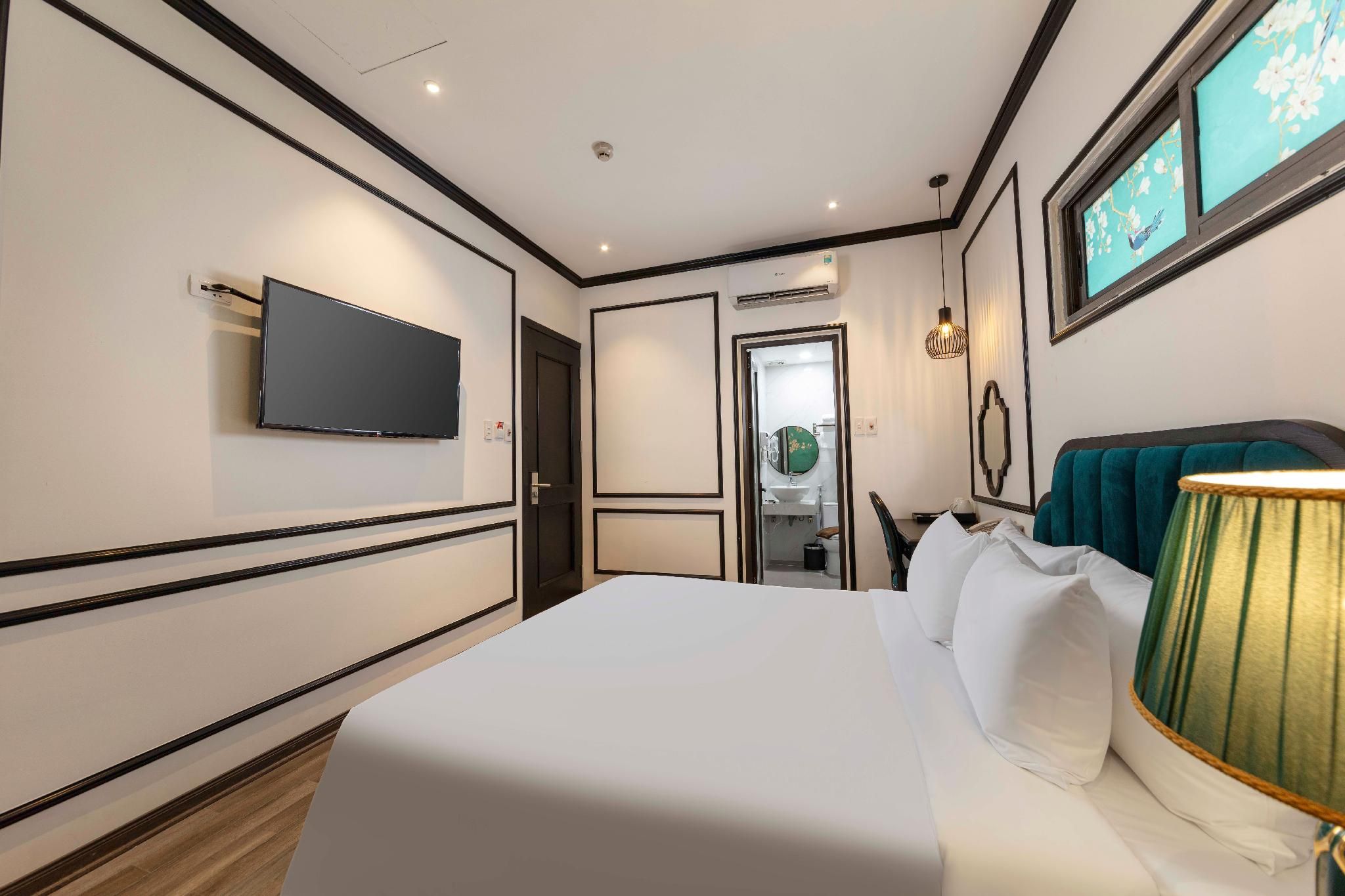 Azen Lakeside Hotel  & Travel Standard Room