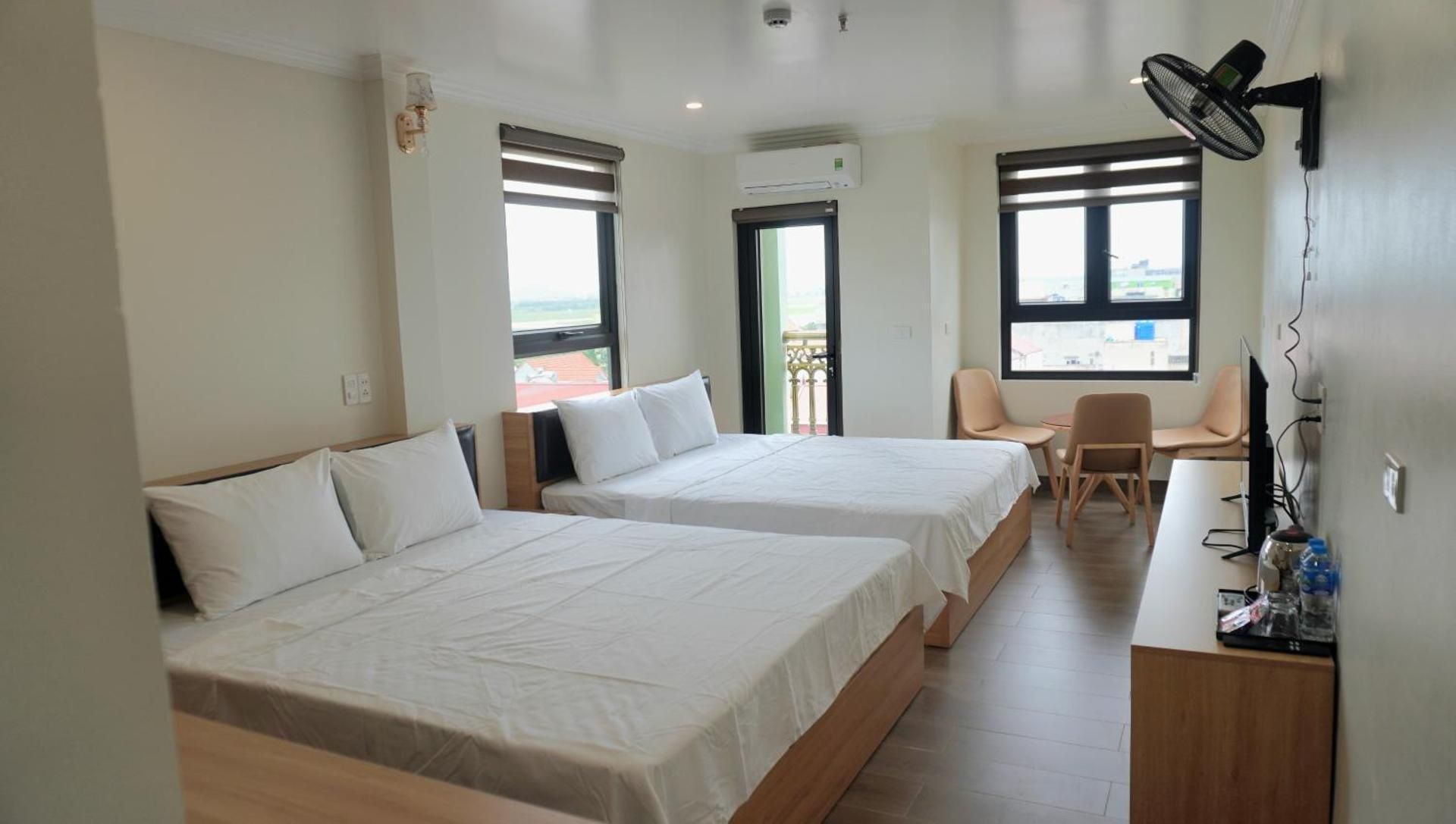 Deluxe Family Airport View